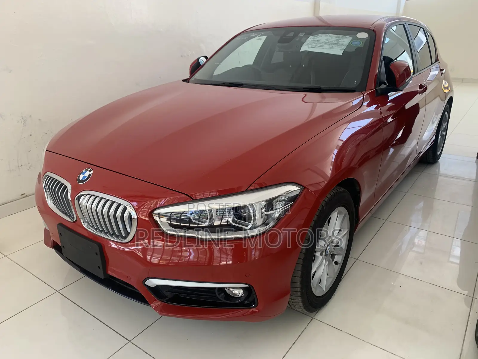 BMW 118i 2018 Burgundy