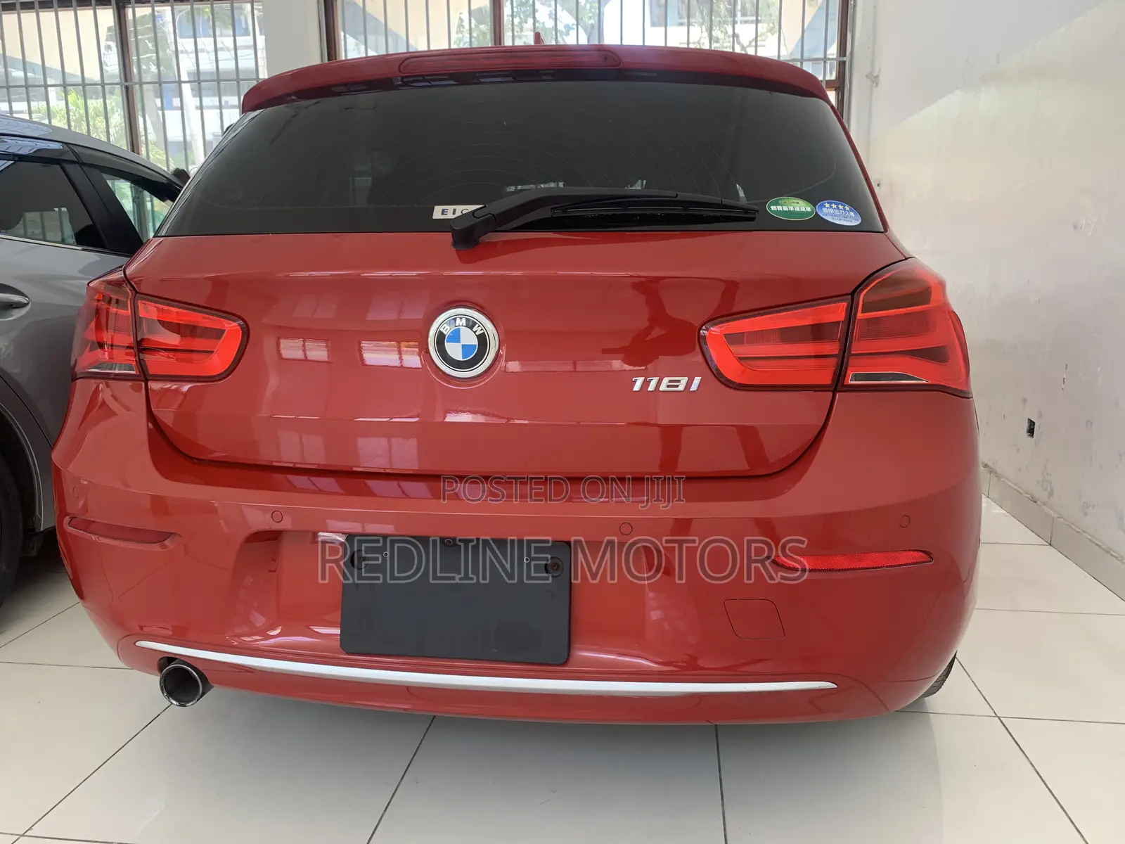 BMW 118i 2018 Burgundy