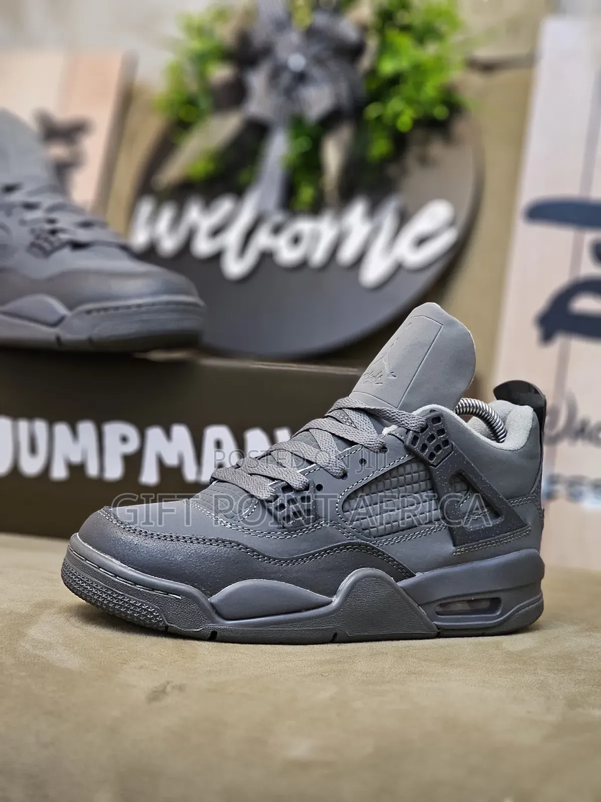 Jordan 4"White Cement " 1st Leather