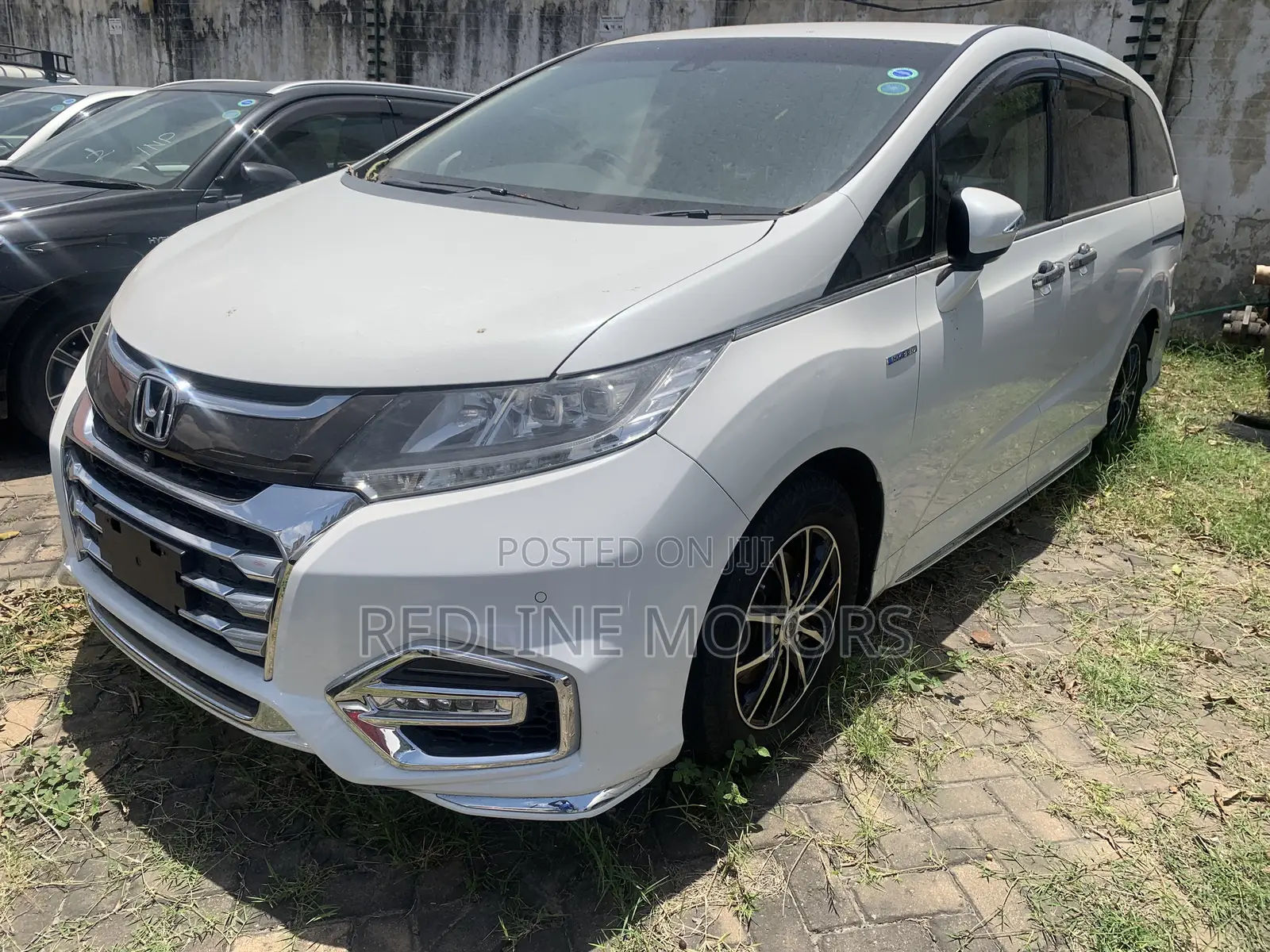 Honda Odyssey 2.0 Hybrid (7 seater) 2017 White