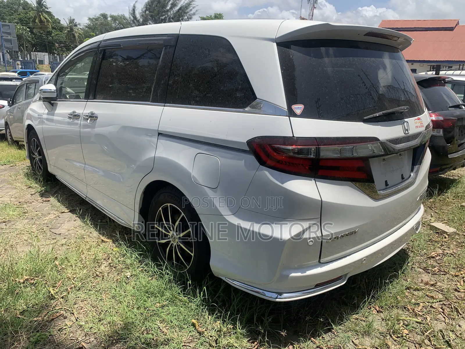 Honda Odyssey 2.0 Hybrid (7 seater) 2017 White