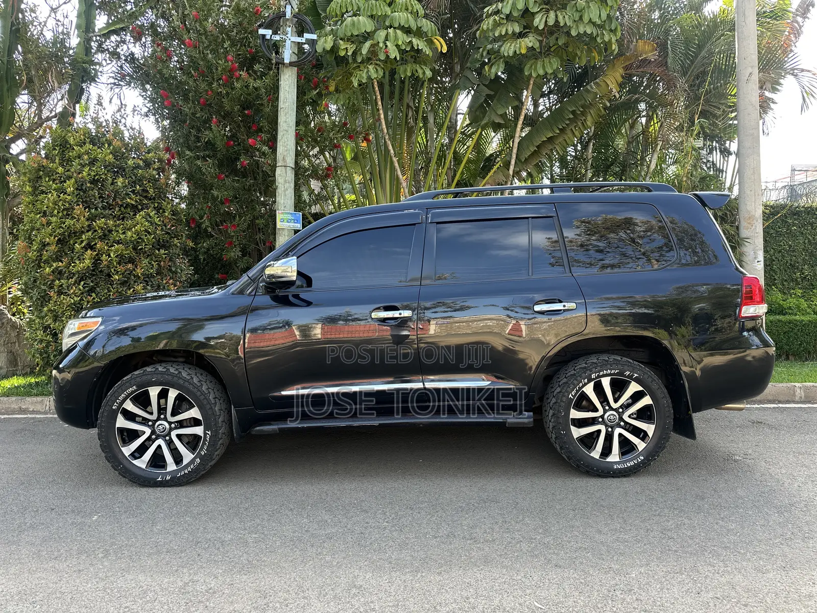 Toyota Land Cruiser 4.6 V8 ZX 2010 Black