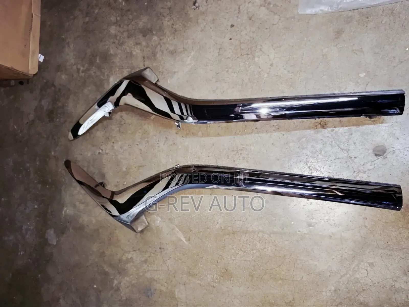 Mazda Cx-5 Grill Chromes.