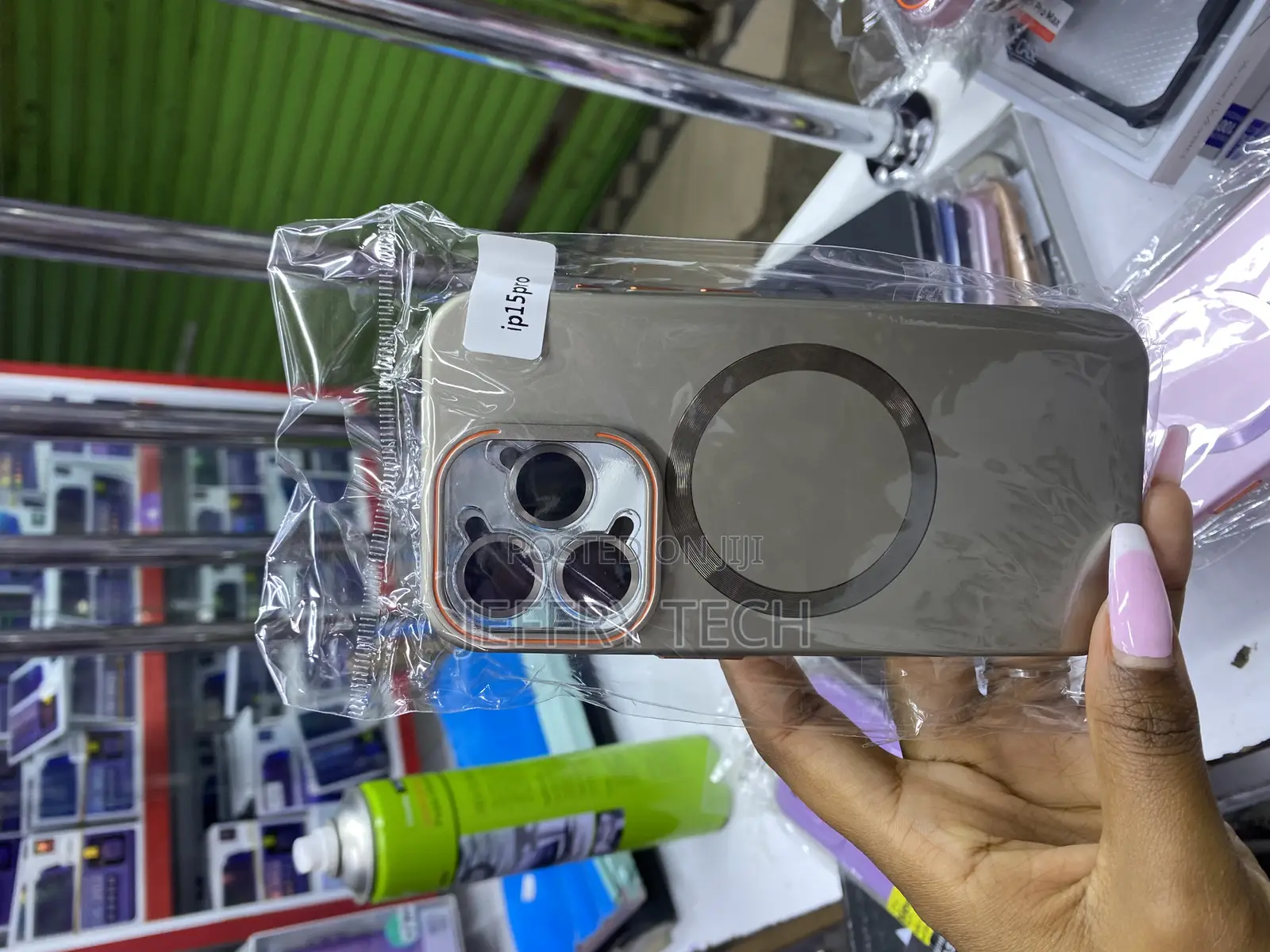 Qazxc iPhone 15 Pro Magsafe Case With Lense Protector and Stand