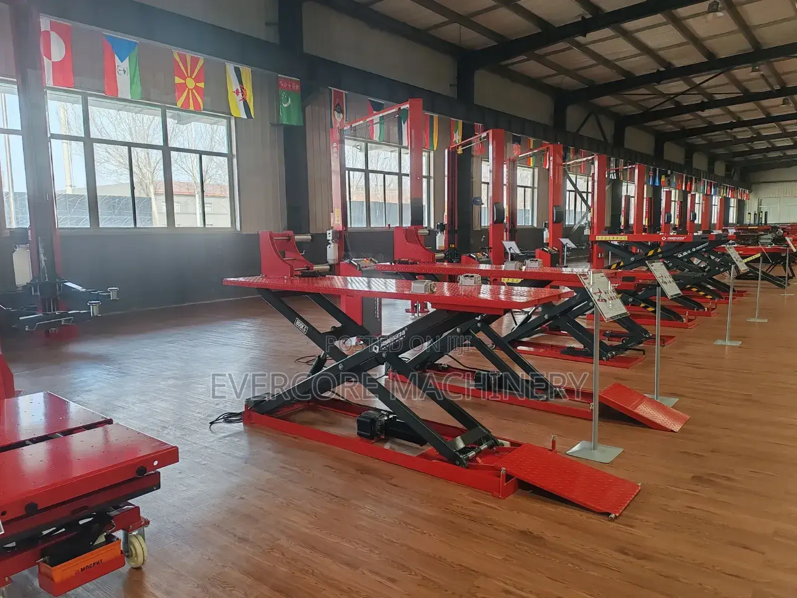 Commercial Sscissor Lift Machine 1.85 Metre High Rise Lift.