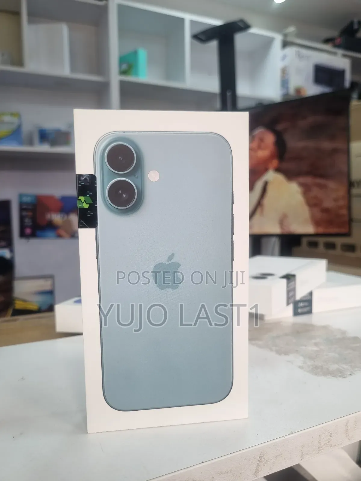 New Apple iPhone 16 128 GB Blue