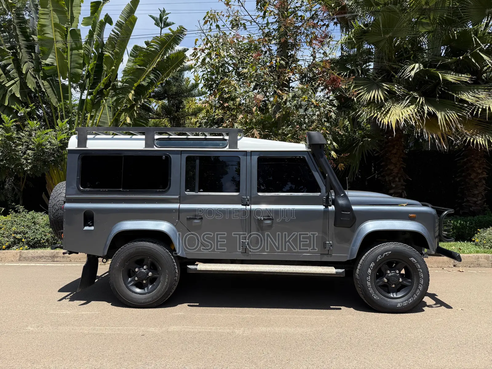 Land Rover Defender Puma 110 2.4 TD 2011 Gray