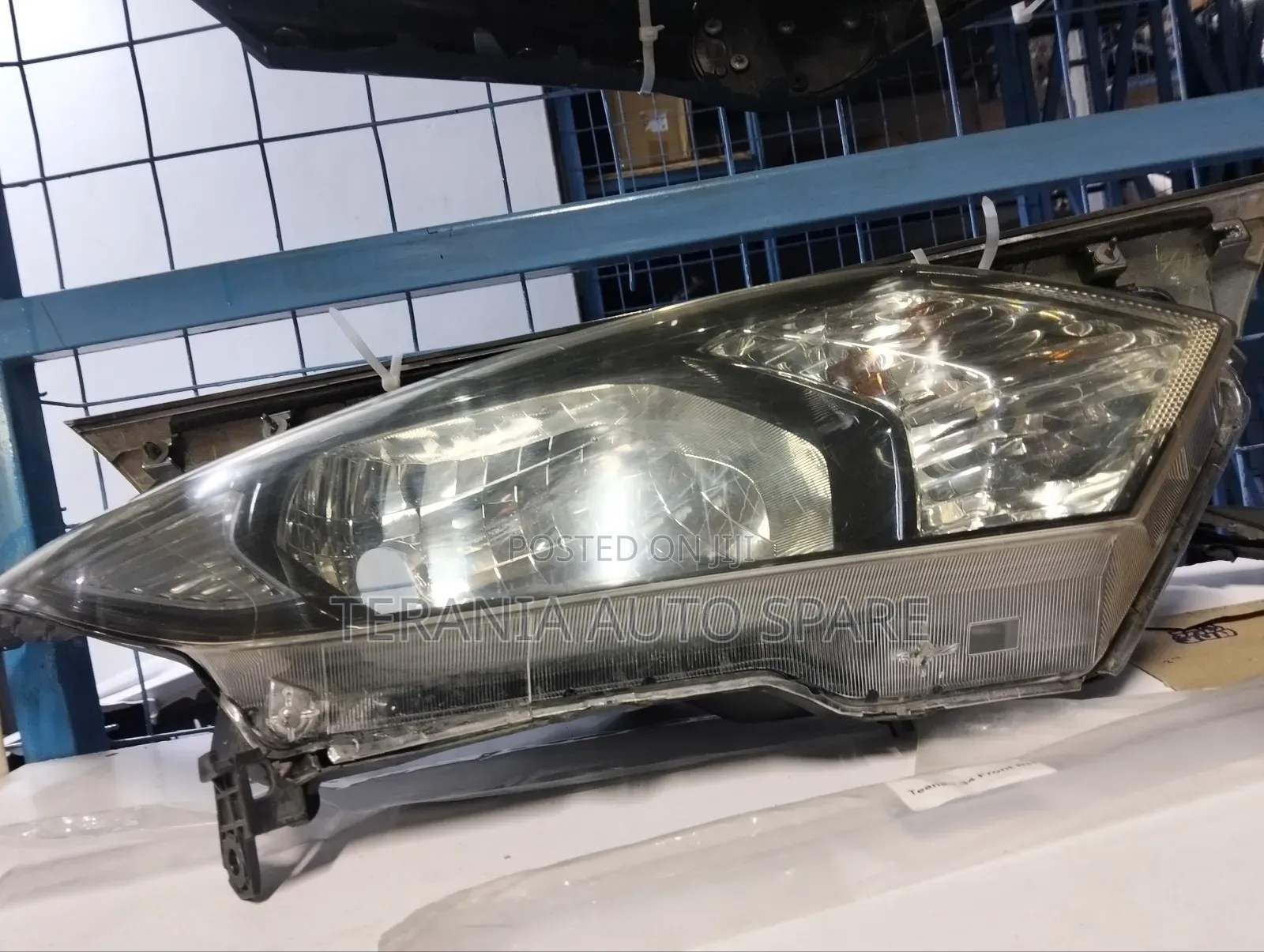 Honda Vezel Headlight Non Zenon