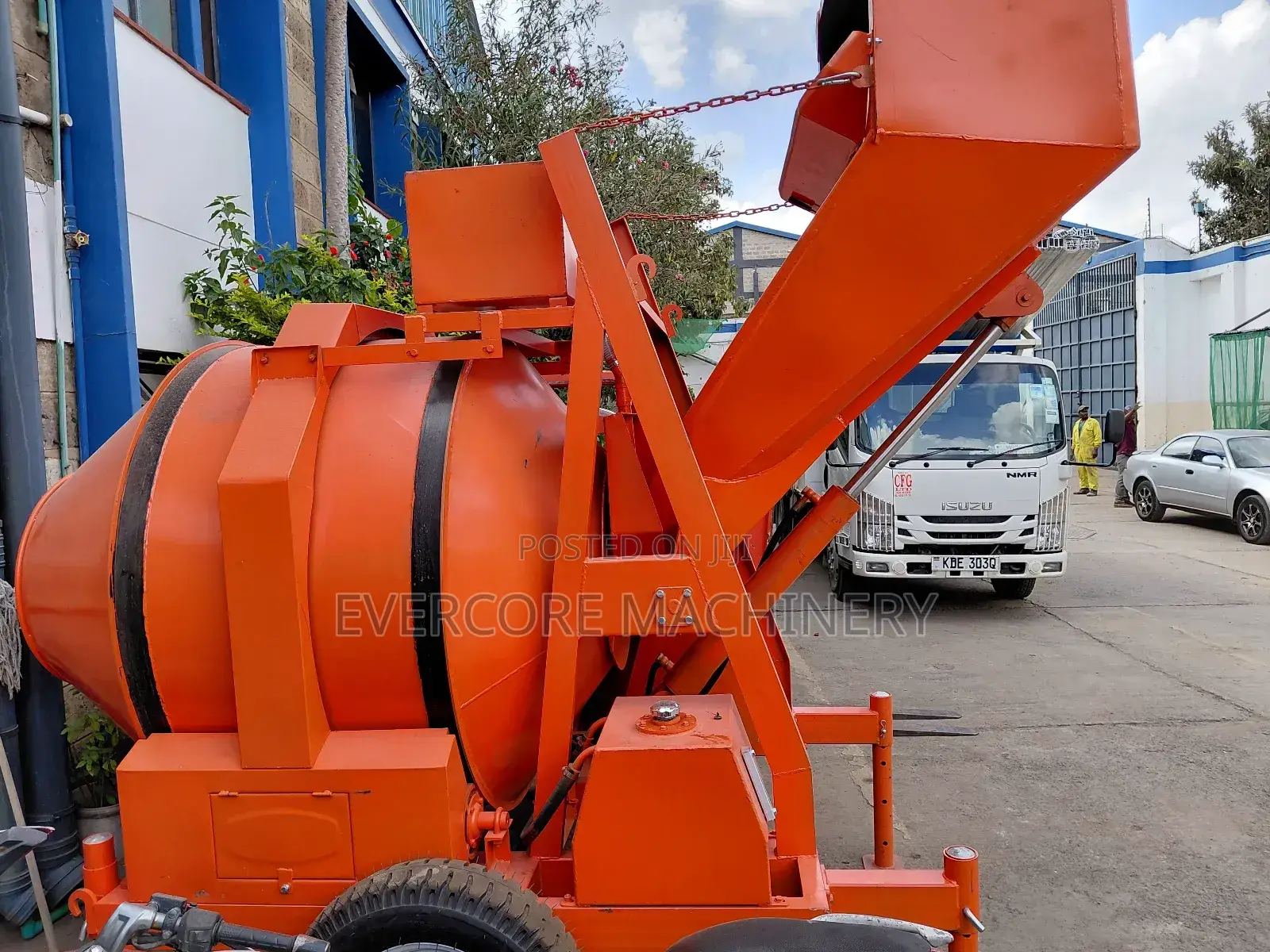 Commercial Self-Loading Concrete Mixer Diesel Fully Hydraulic.