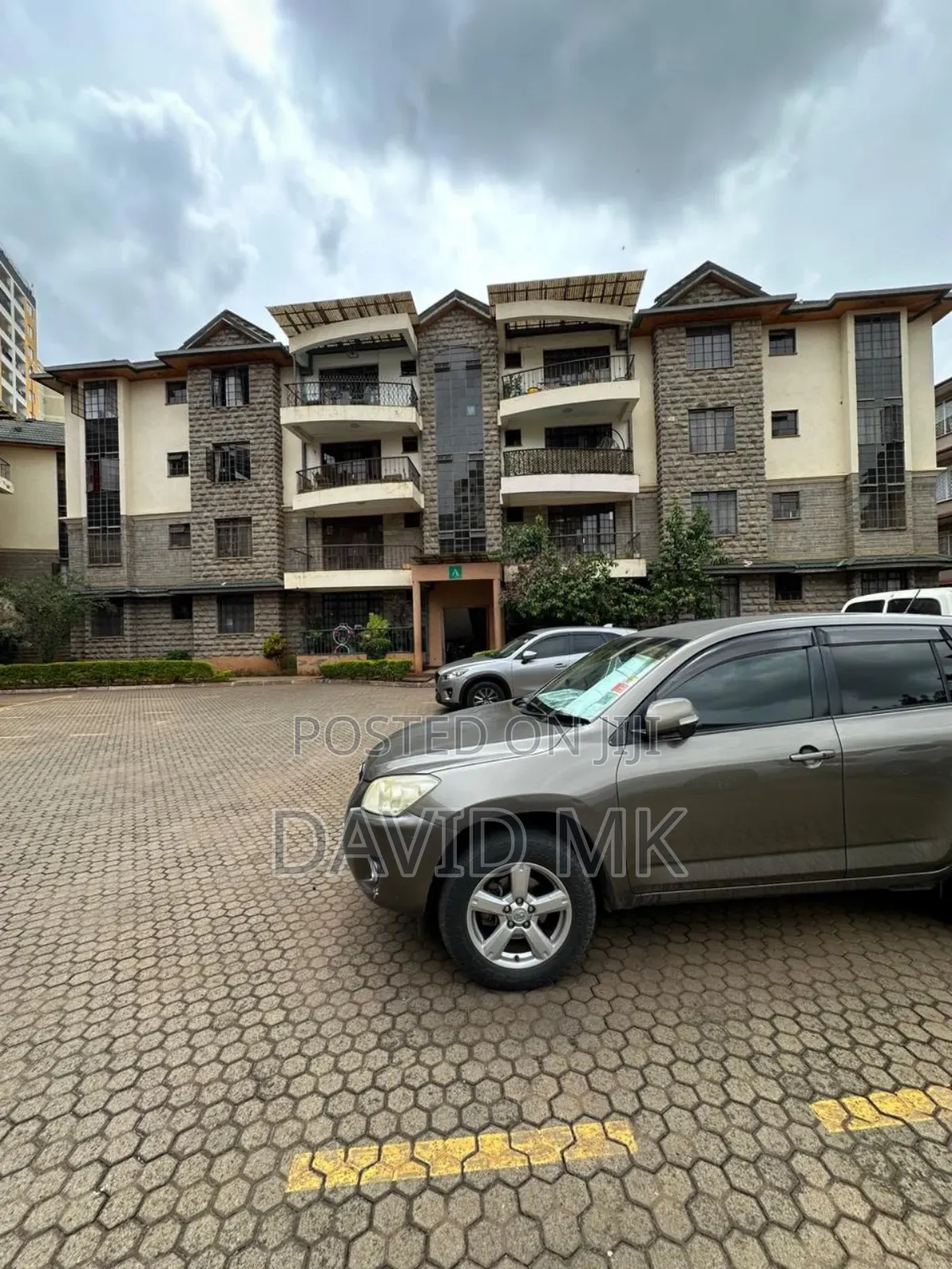 3bdrm Apartment in Tabere Scrent, Kileleshwa for sale