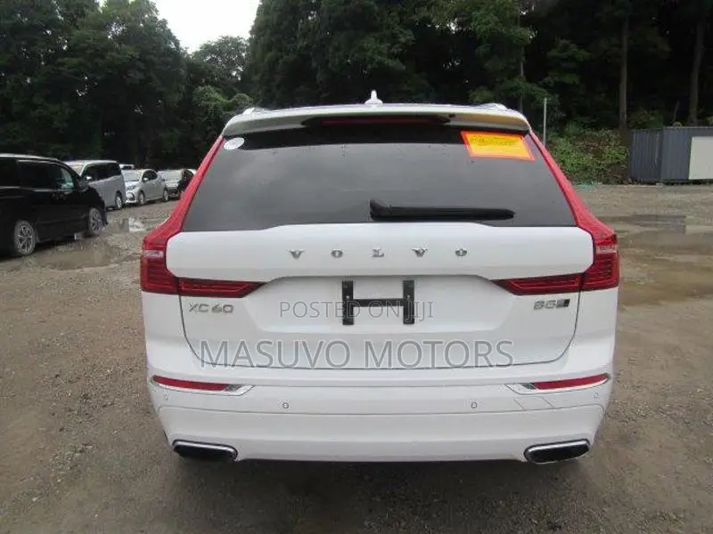 Volvo XC60 2020 Pearl