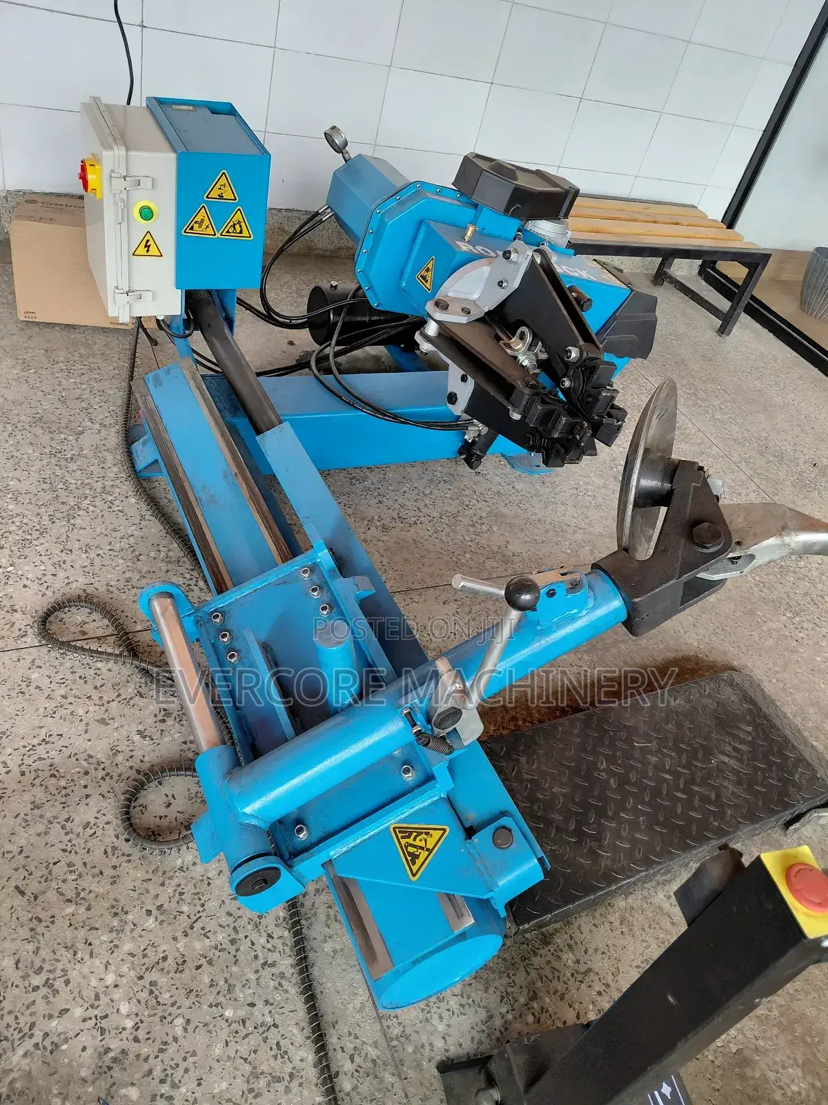 Commercial Roadbuck Italy Truck Tyre Changer Machine Three Phase.