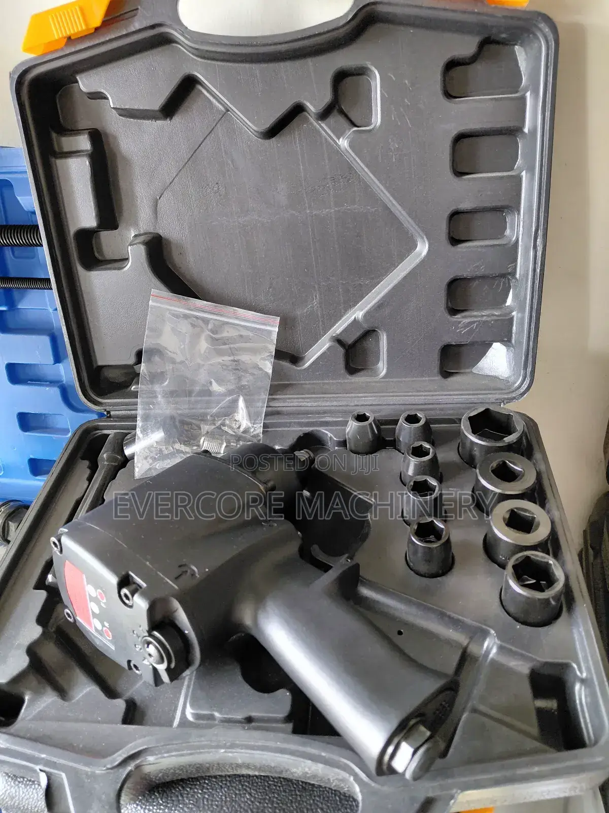Heavu Duty Air Impact Wrench Half Inches.