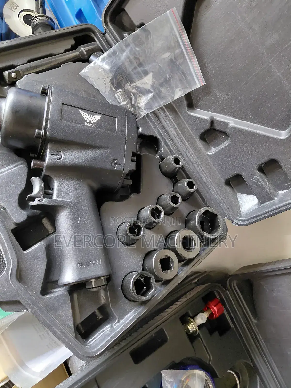 Heavu Duty Air Impact Wrench Half Inches.