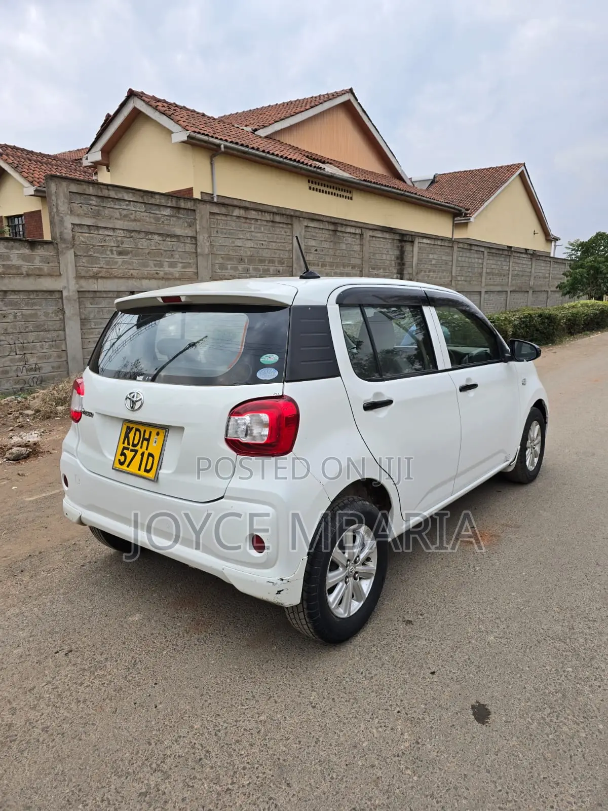 Toyota Passo 2016 White