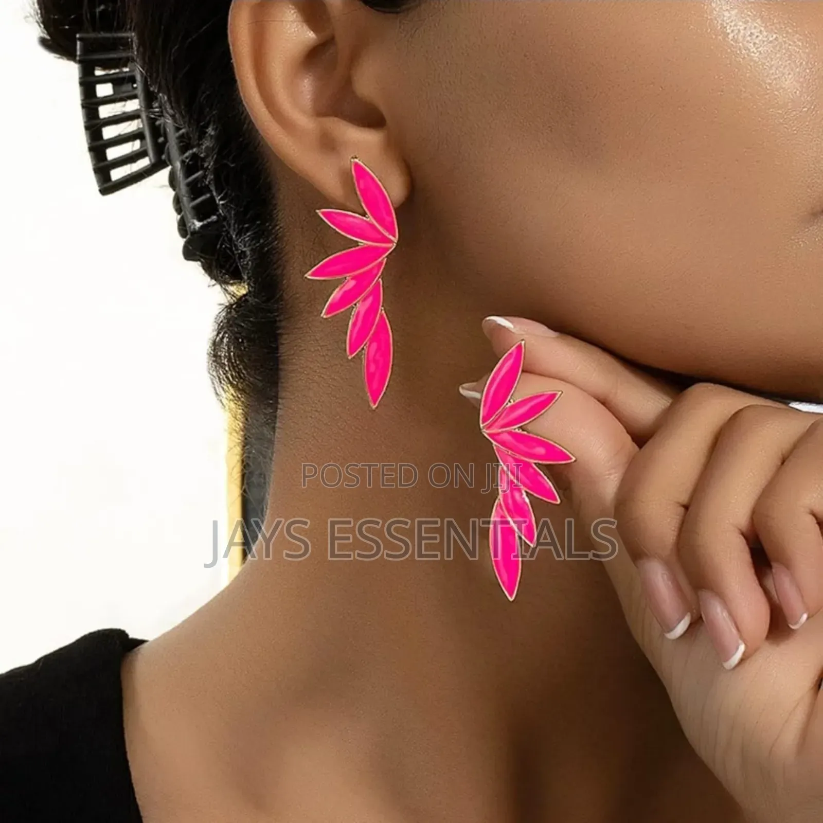 Classic and Trendy Earrings for All Styles