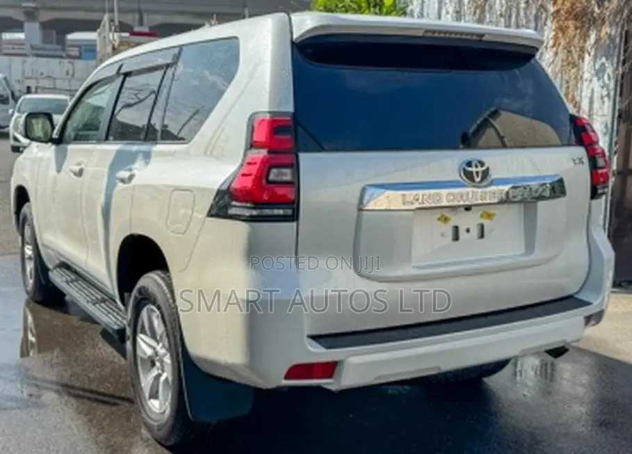 Toyota Land Cruiser Prado 2.7 2018 Pearl