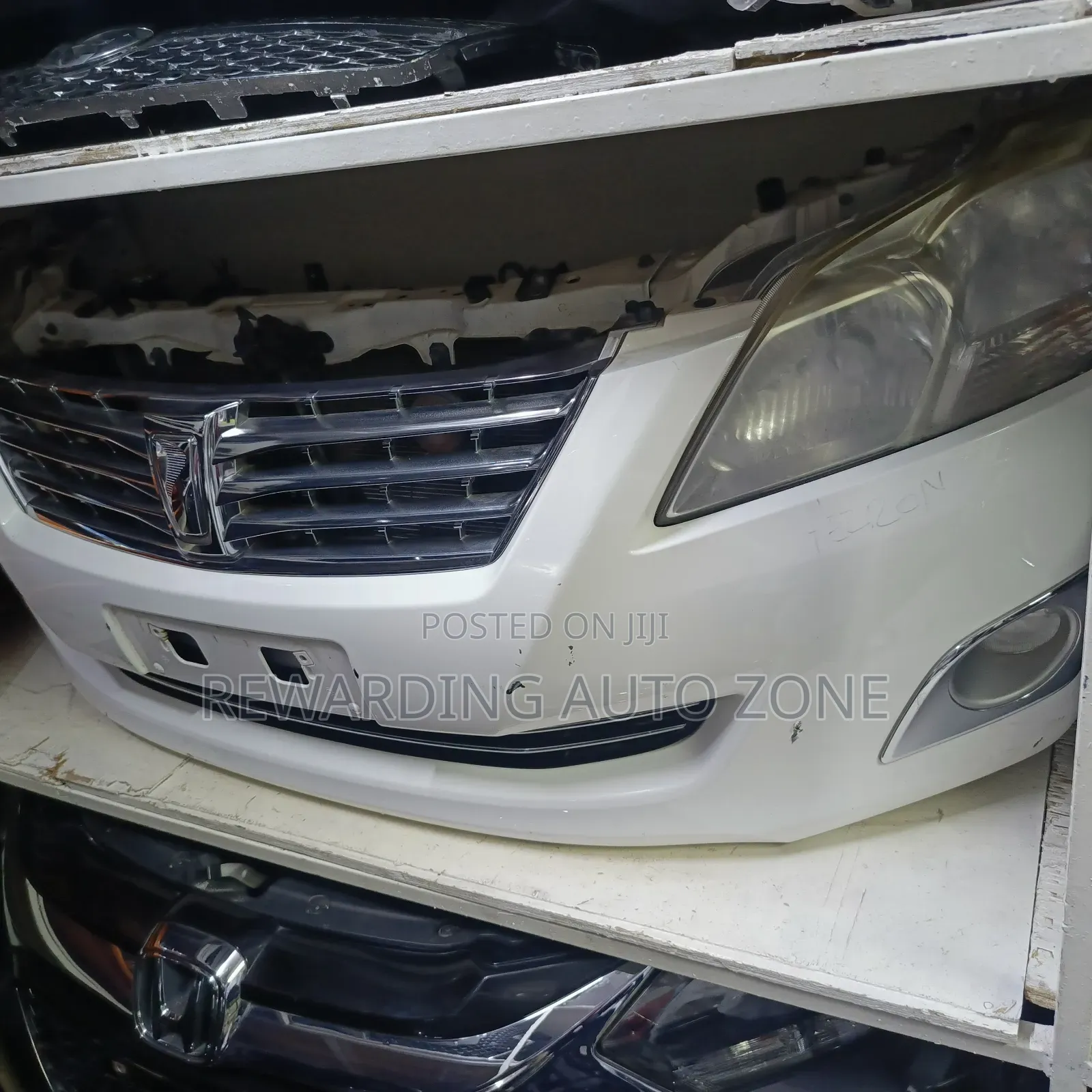 Premio 265 Nosecut With Bumper Chrome