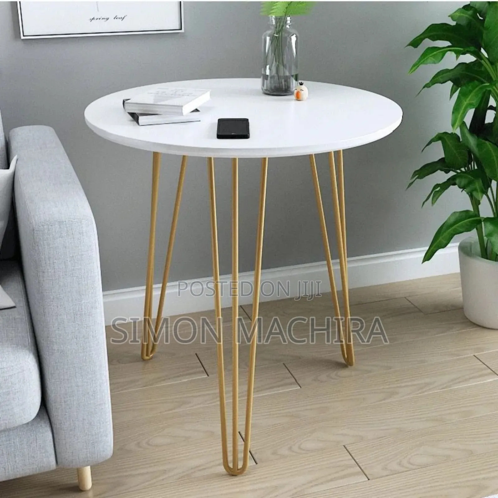 Round Side Table Luxurious