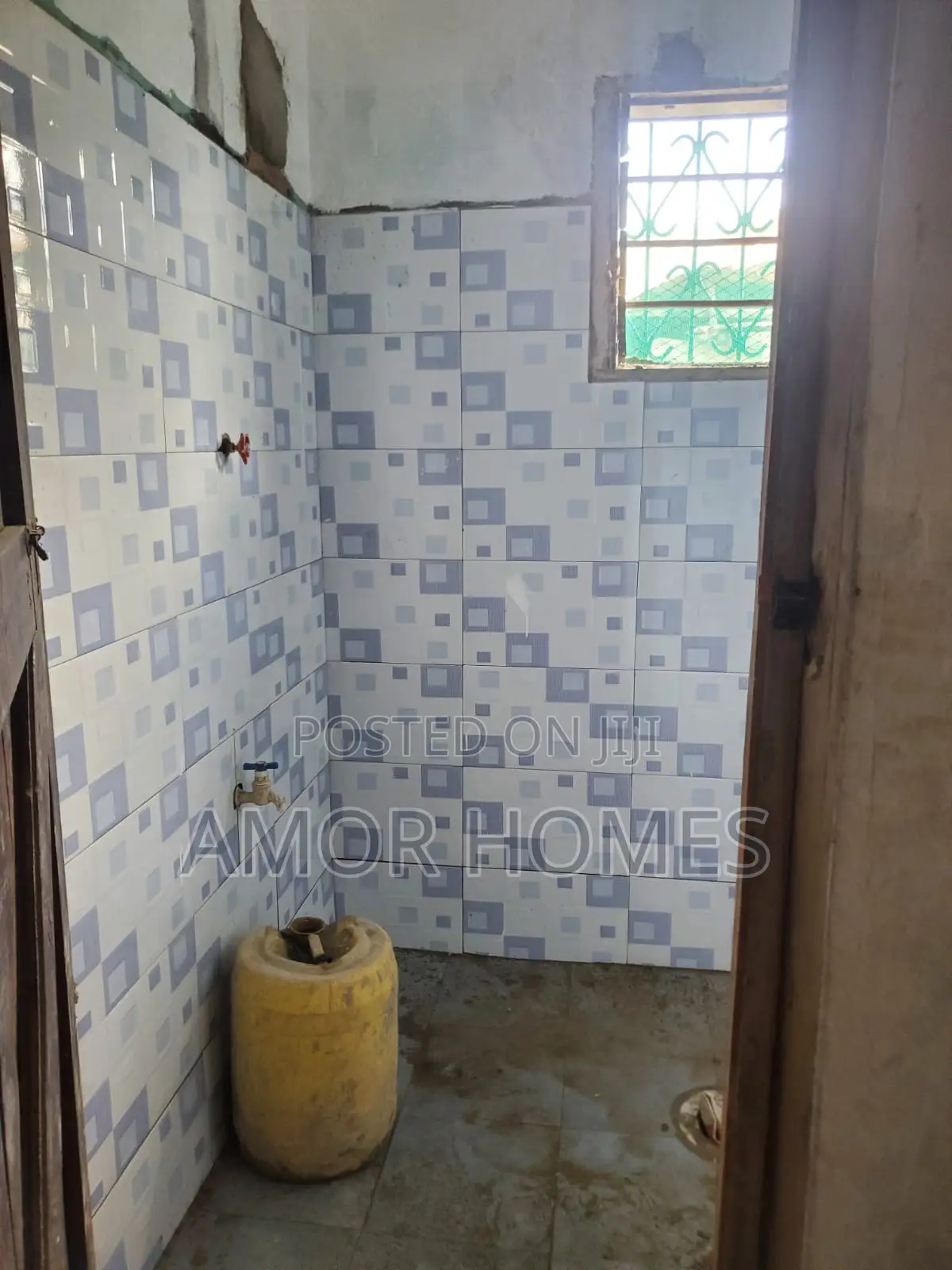 12bdrm House in Leisure, Kongowea for sale