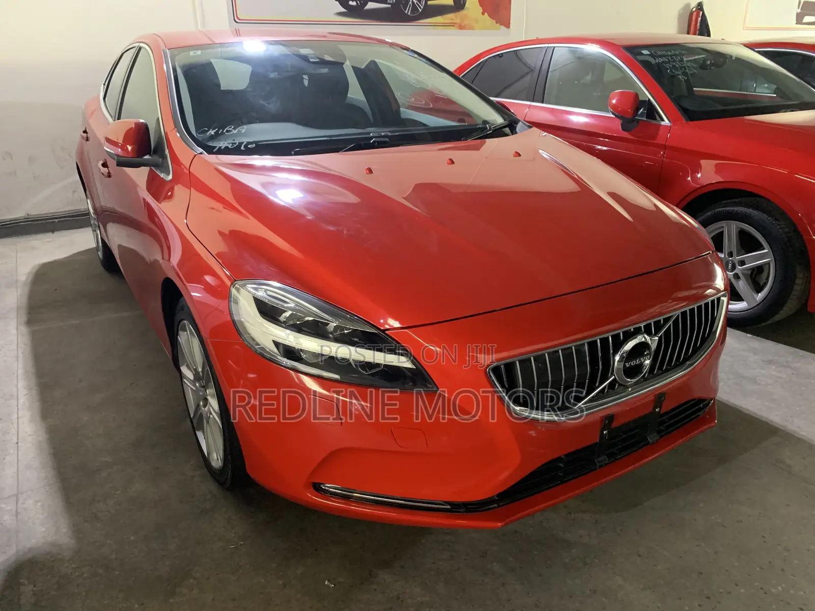 Volvo V40 2018 Red