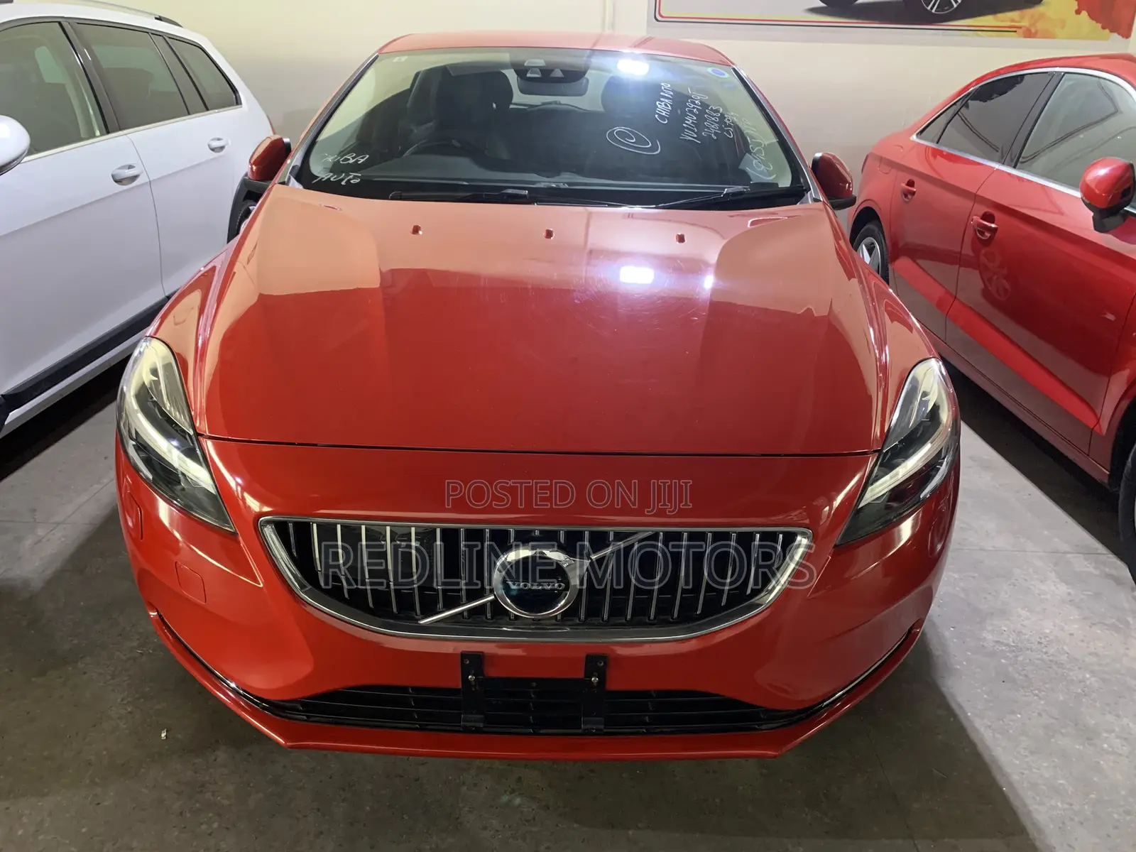 Volvo V40 2018 Red