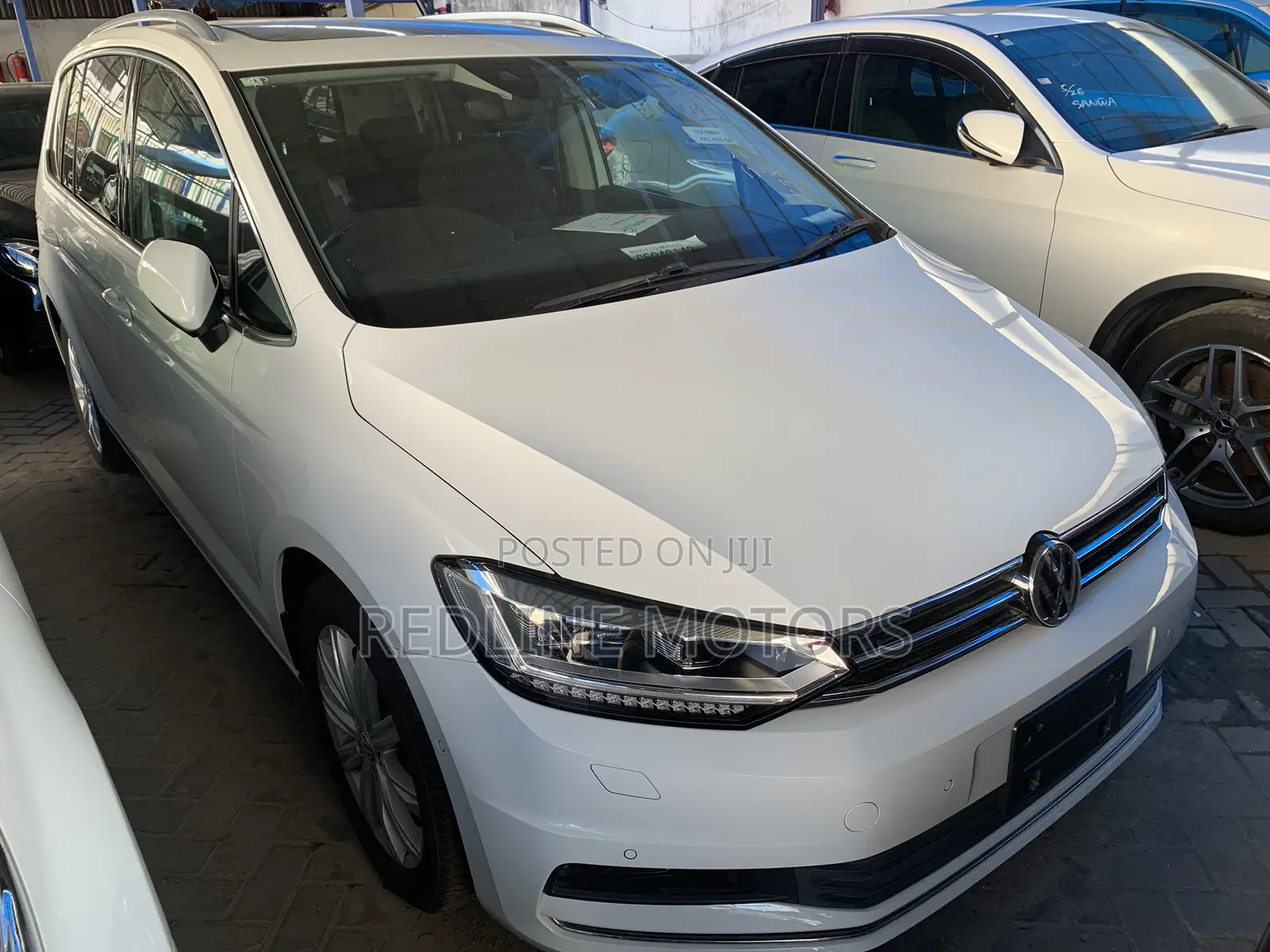 Volkswagen Touran 2018 Pearl