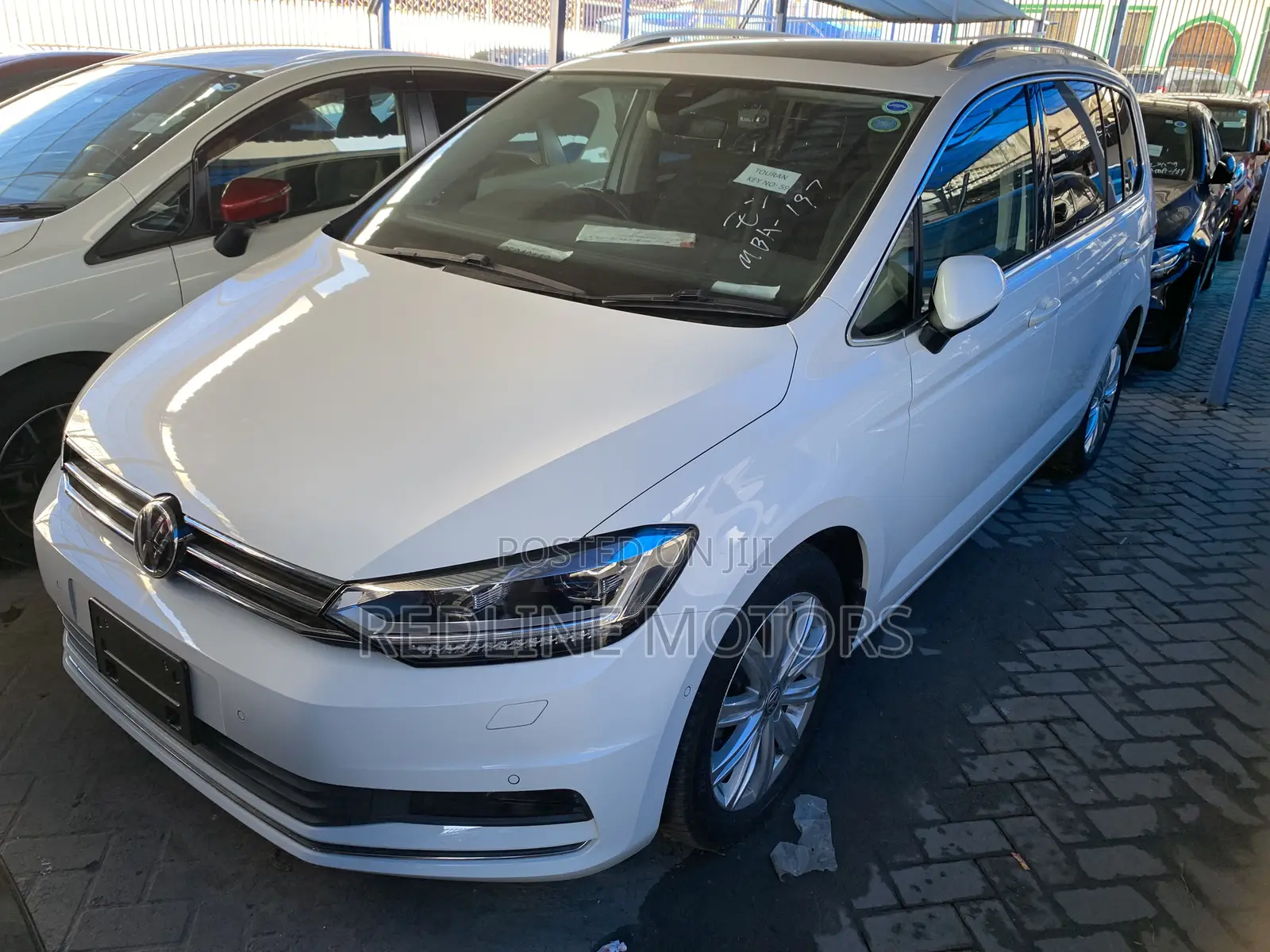 Volkswagen Touran 2018 Pearl