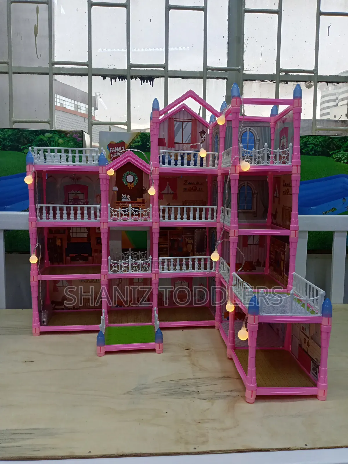 Happy Home Doll House (374pcs )
