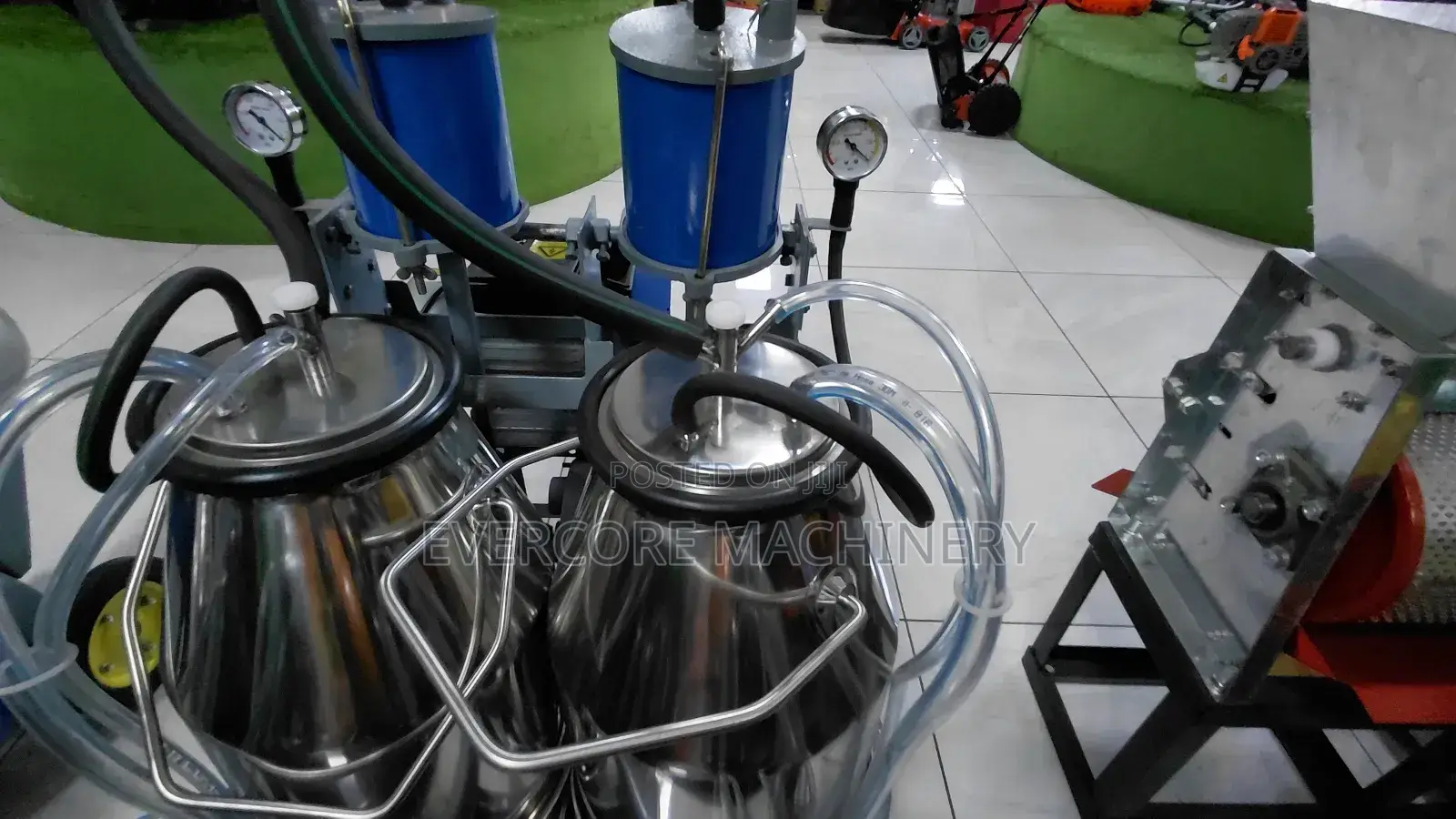 Double Cow/Bucket Milking Machine Electric Powered.