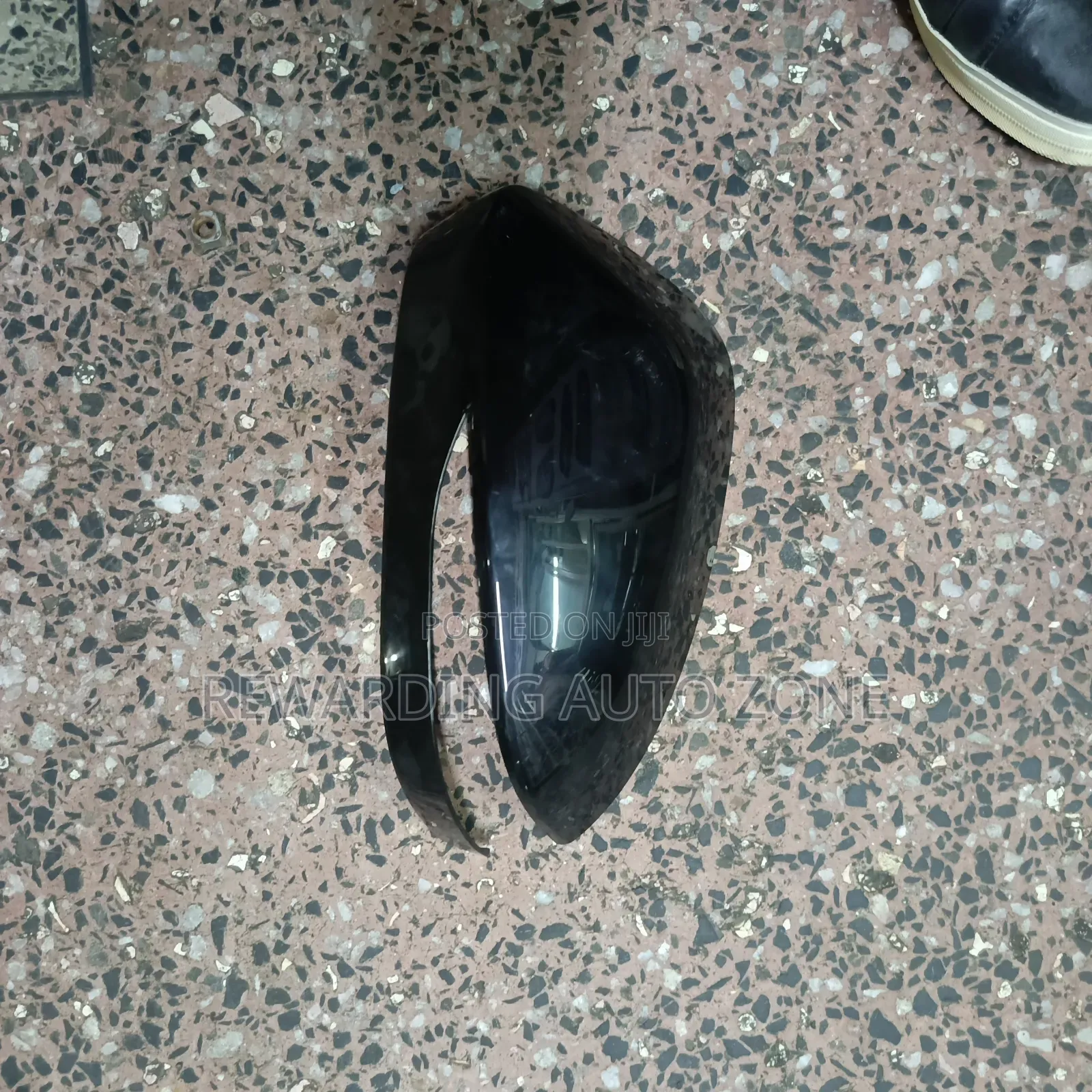Crown Royal/Crown Athletee 2018 Side Mirror Cover.
