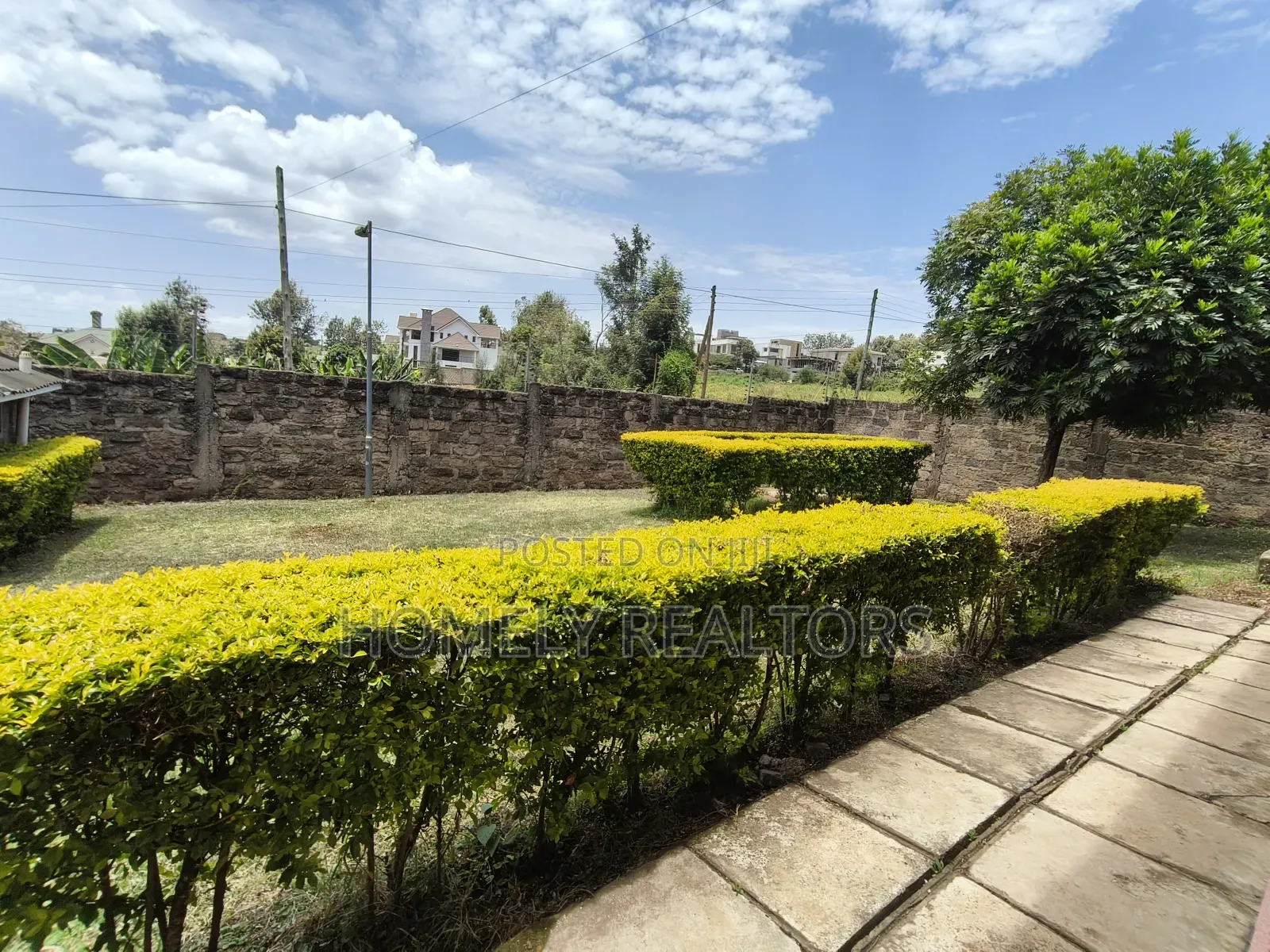 4bdrm Bungalow in Kerarapon for rent