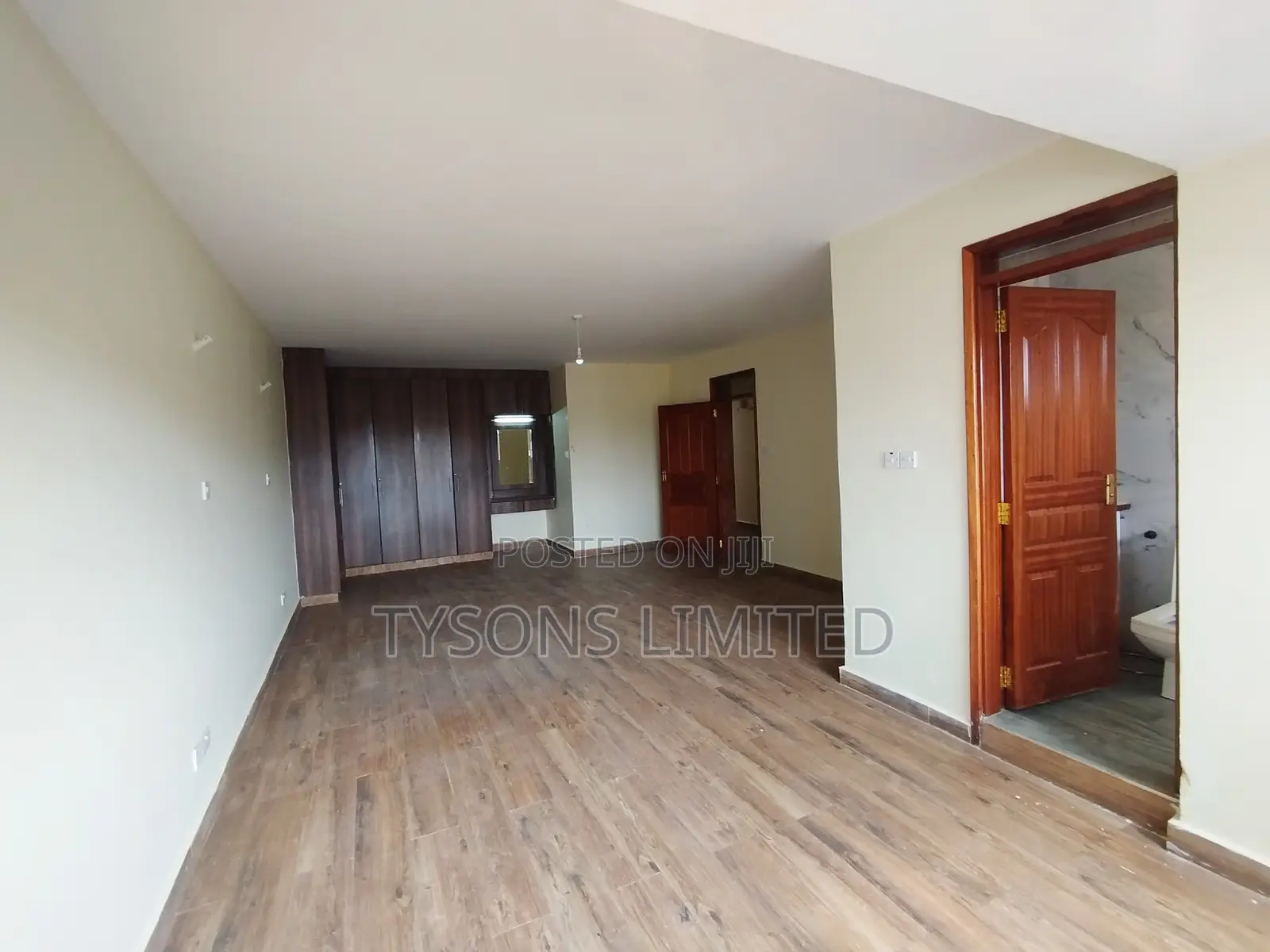 3bdrm Apartment in Raphta Road Area for sale