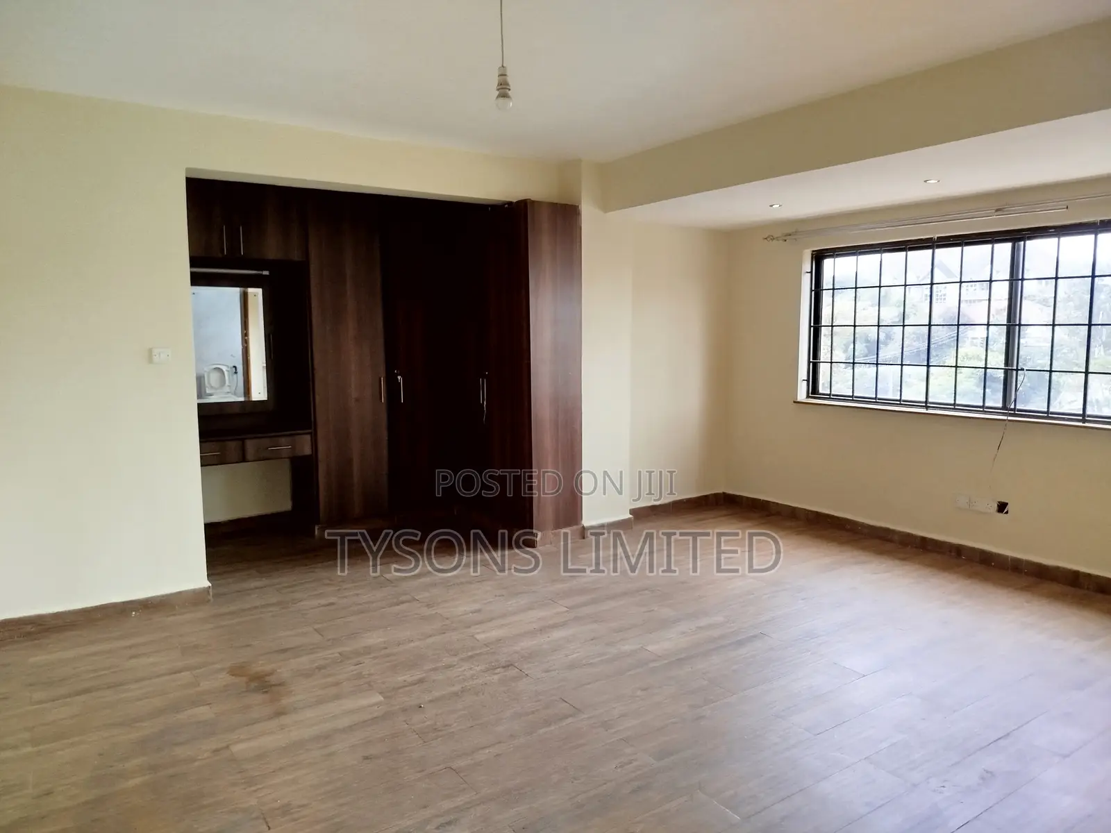 3bdrm Apartment in Raphta Road Area for sale