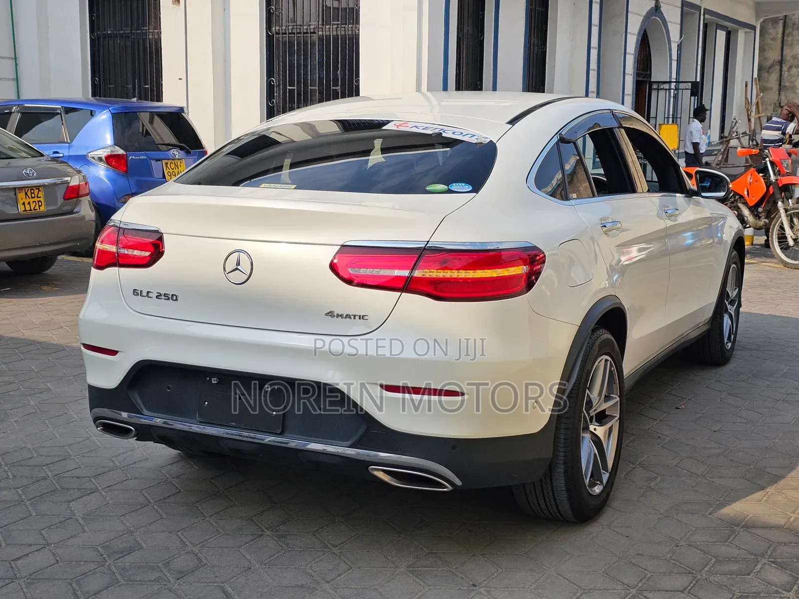 Mercedes-Benz GLC-Class 2020 Off white