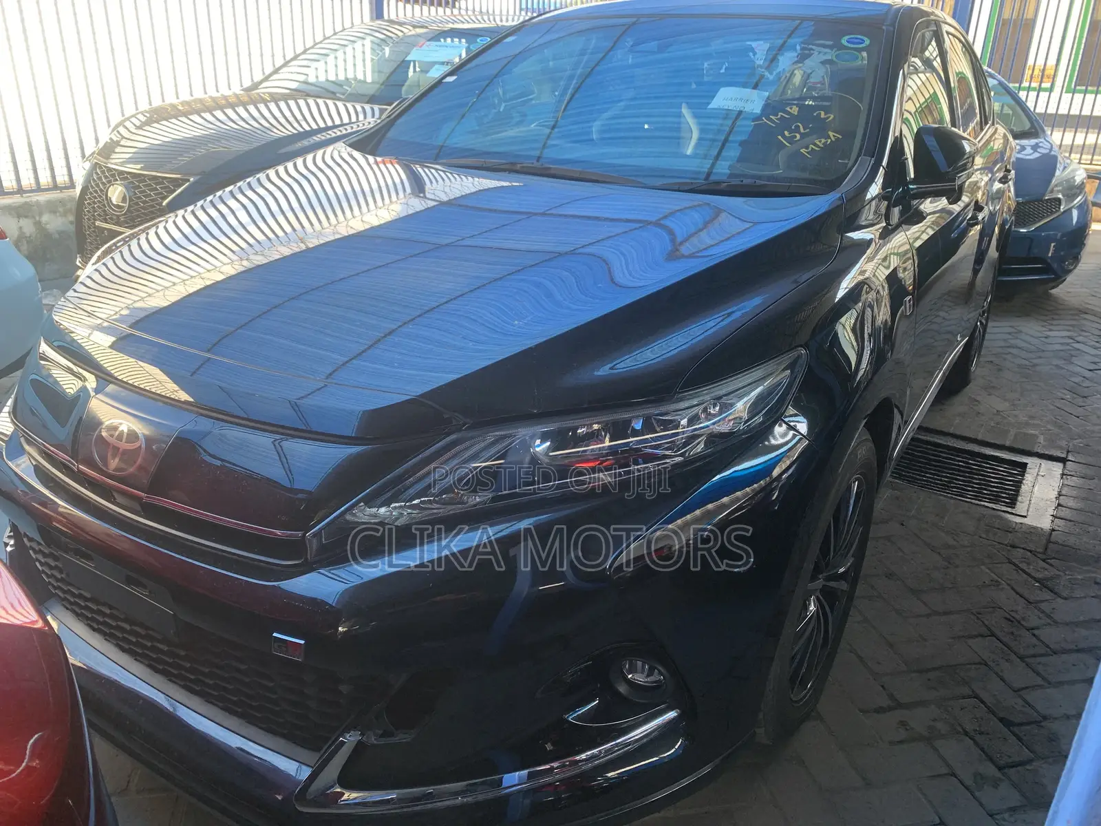 Toyota Harrier 2.0 Turbo 4WD 2018 Black