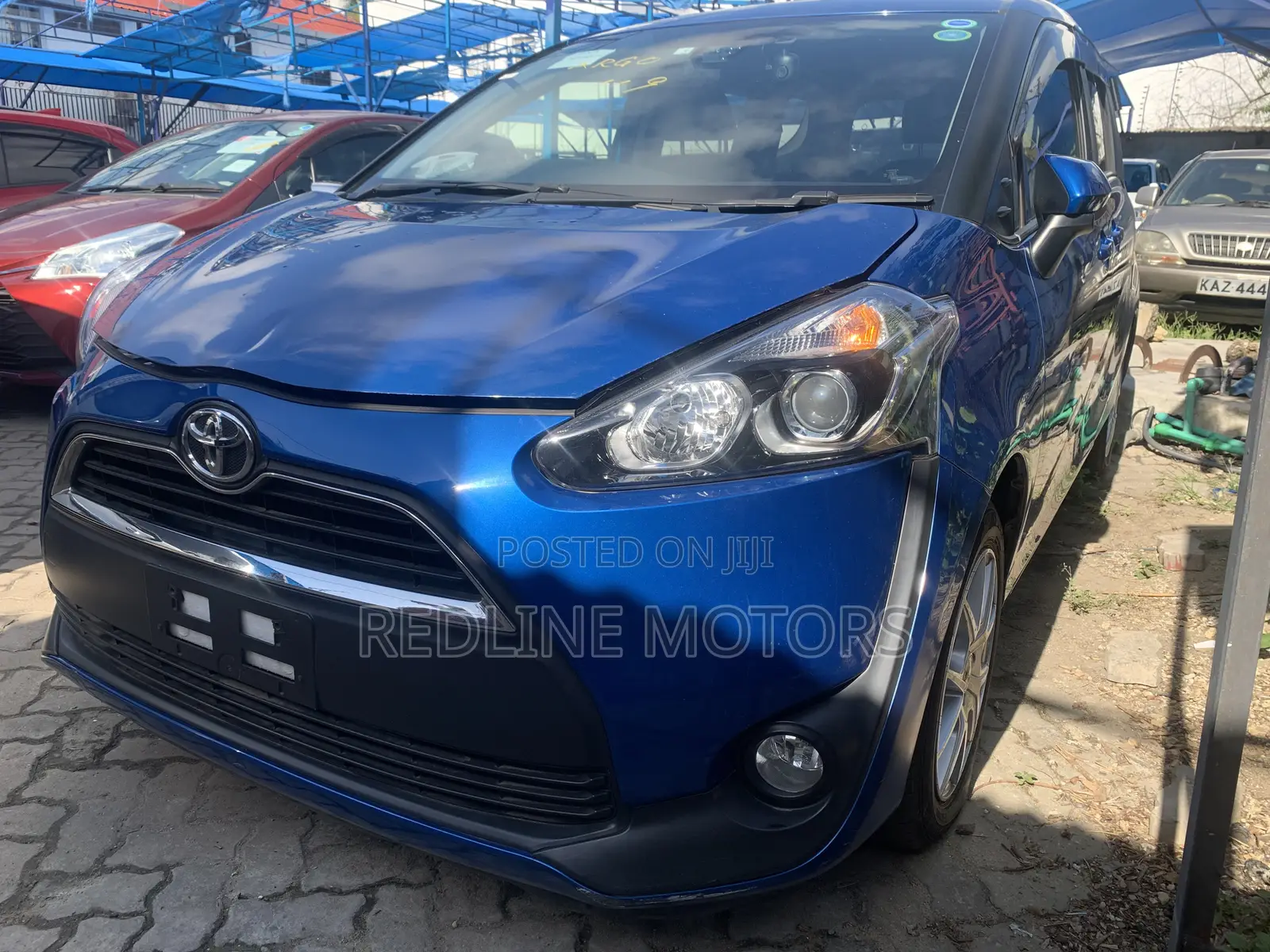 Toyota Sienta 1.5 FWD 2018 Blue