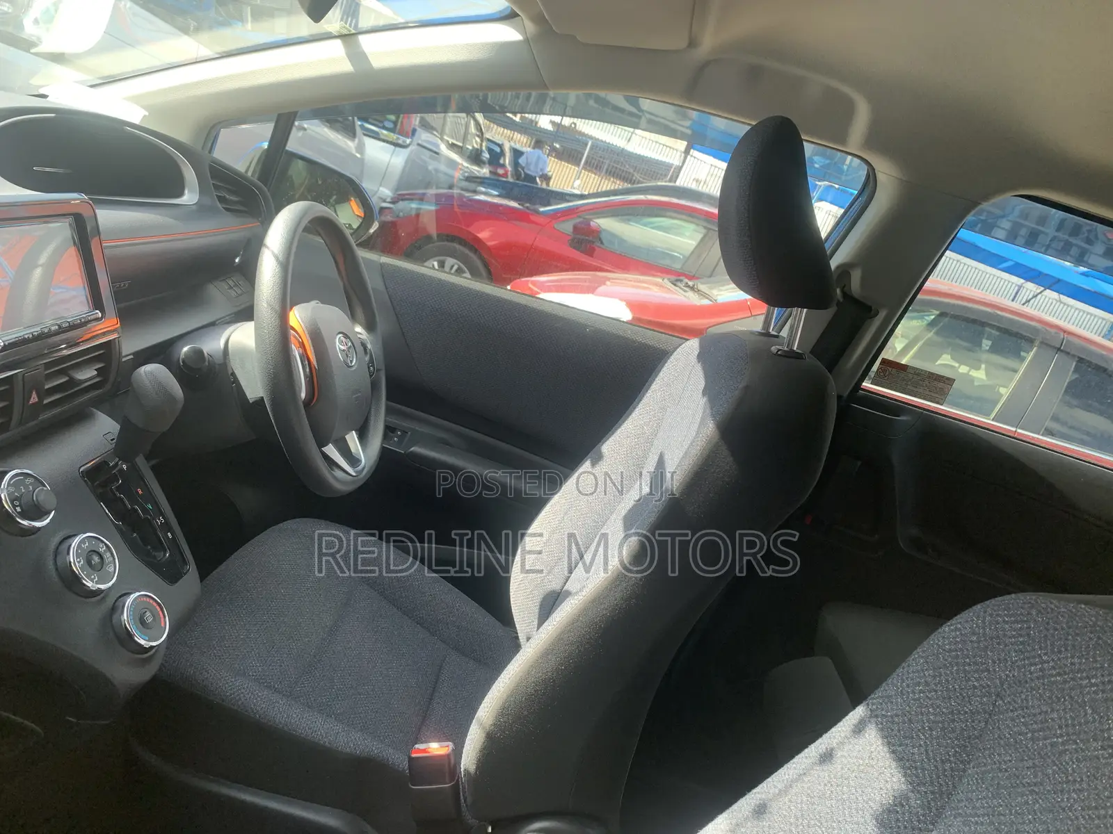 Toyota Sienta 1.5 FWD 2018 Blue