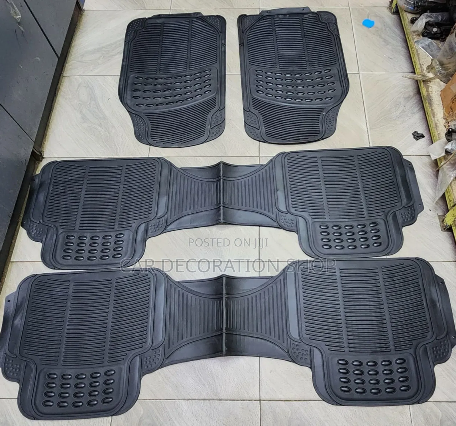 7 Seater Rubber Universal Fit Carpet Mats