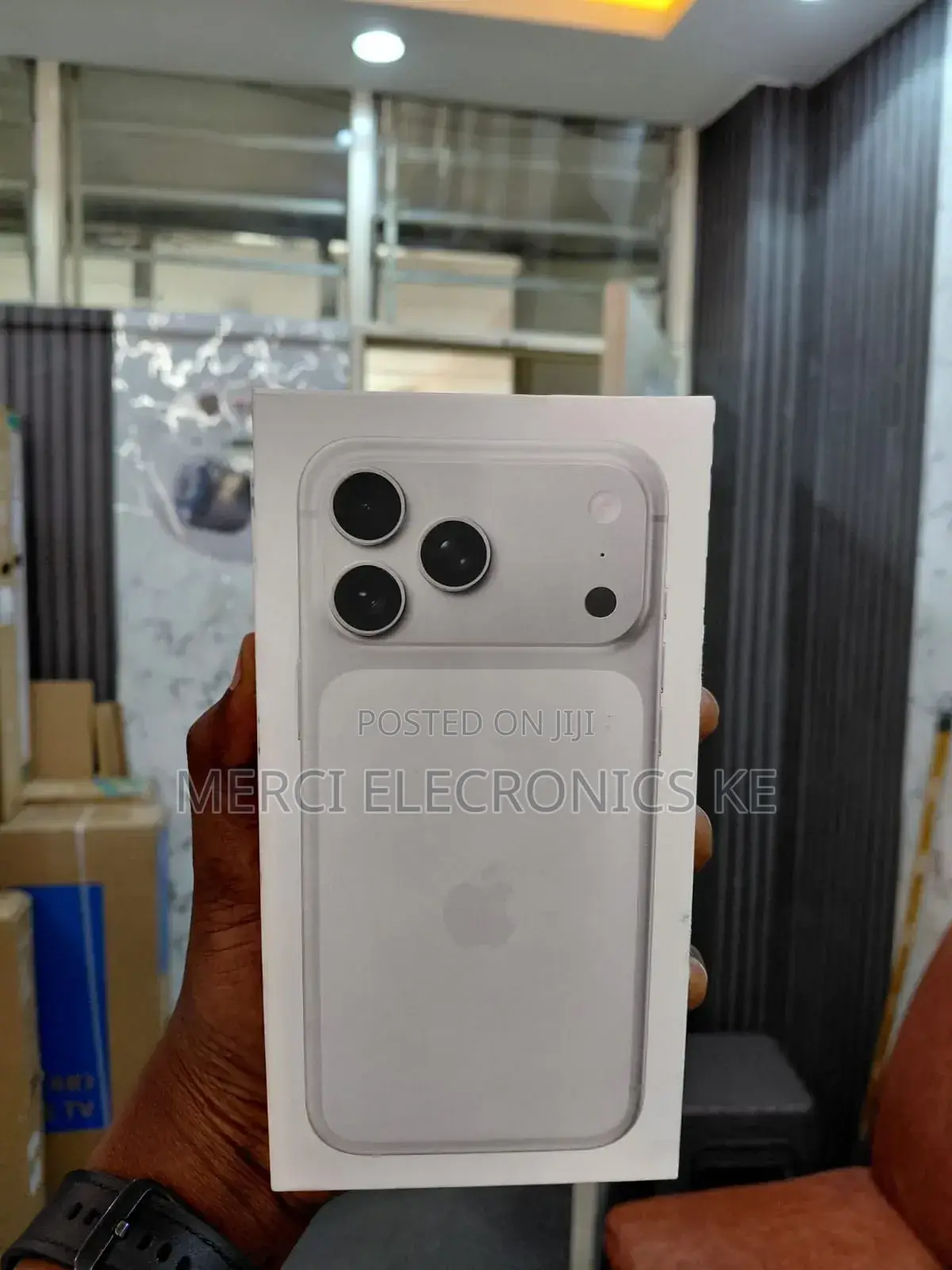 New Apple iPhone 17 Pro Max 256 GB White