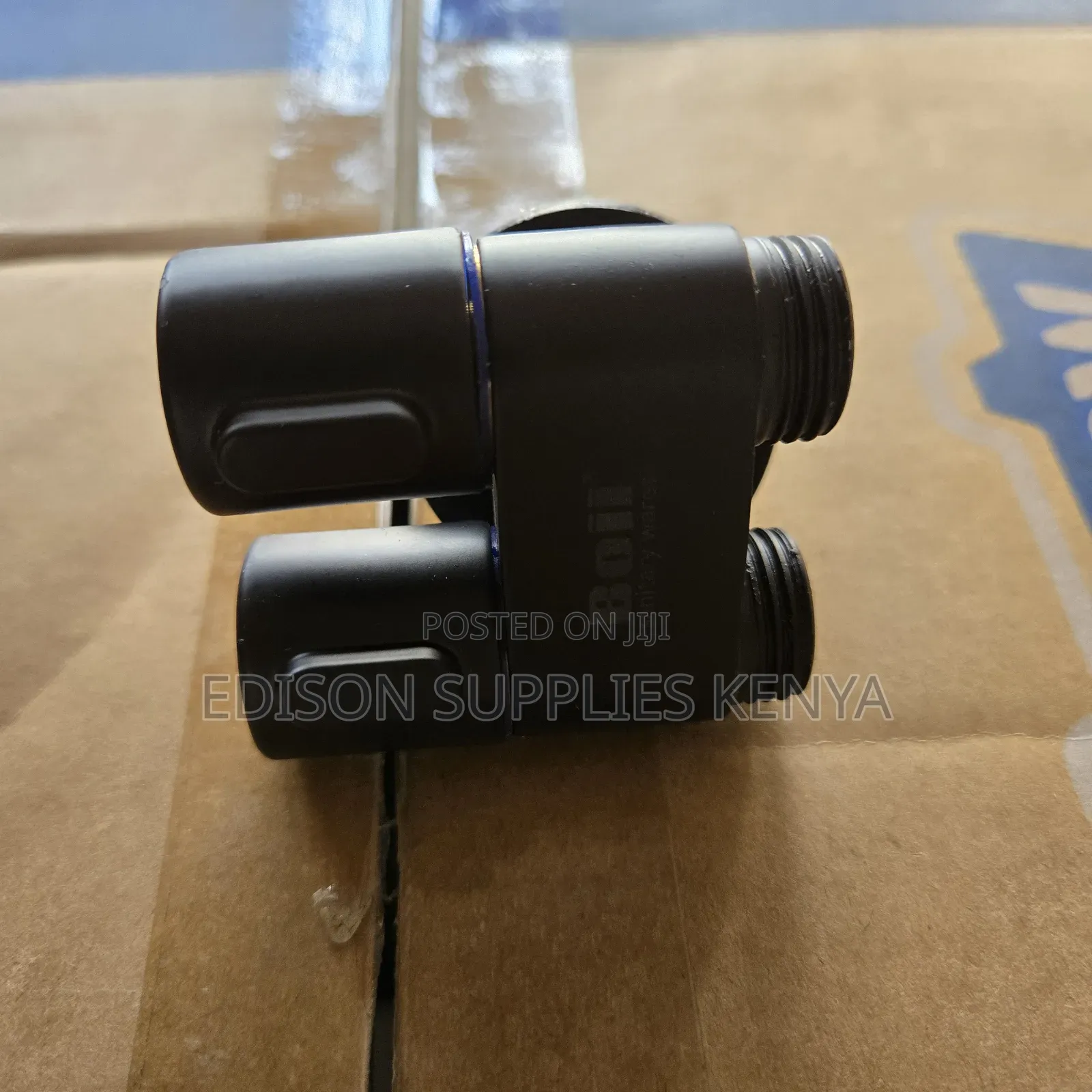 Black 3 Way Angle Valve Double T-Junction for Arabic Showers Shattafs
