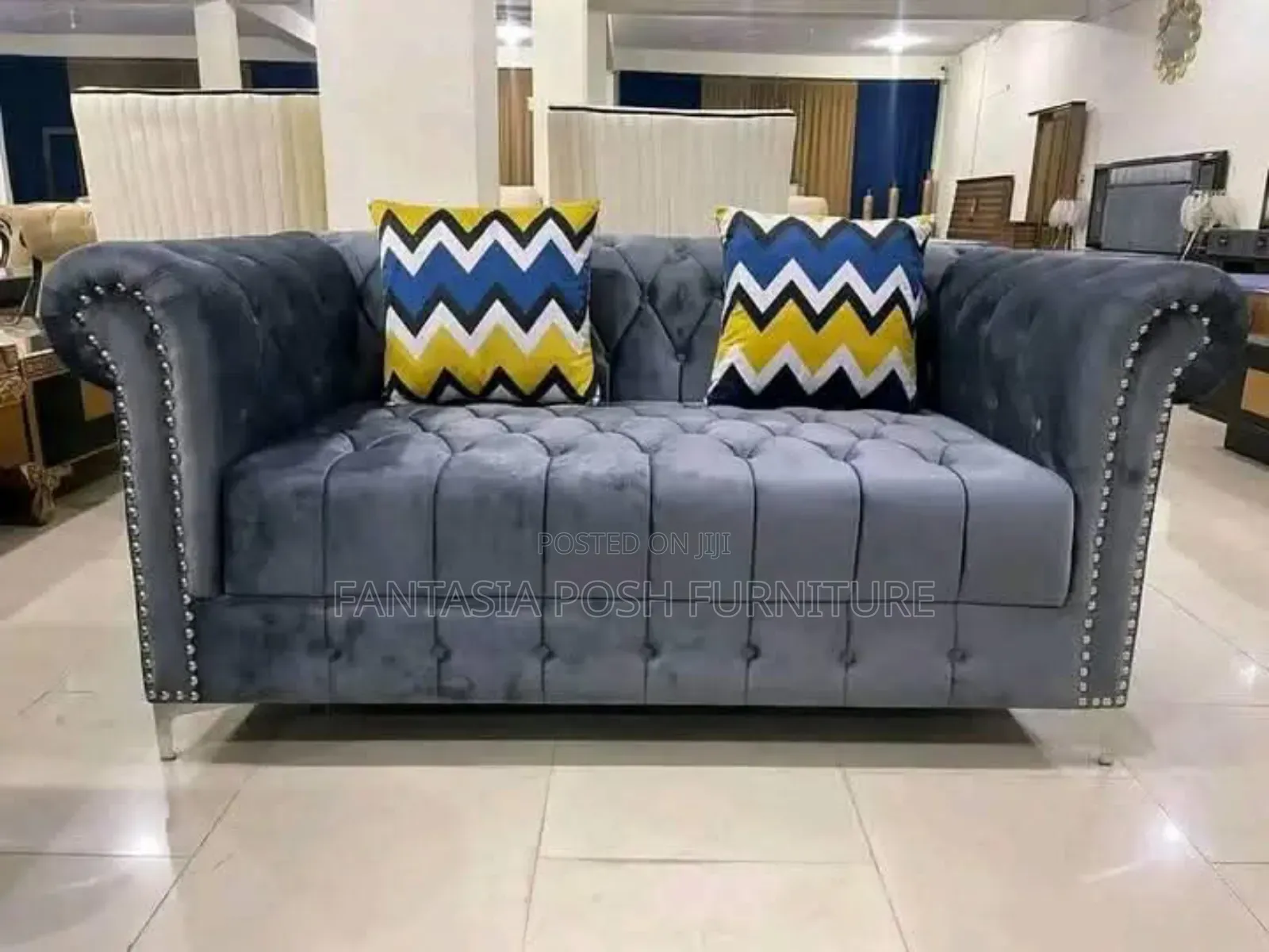 2-Seater Grey Button-Tufted Chesterfield Loveseat