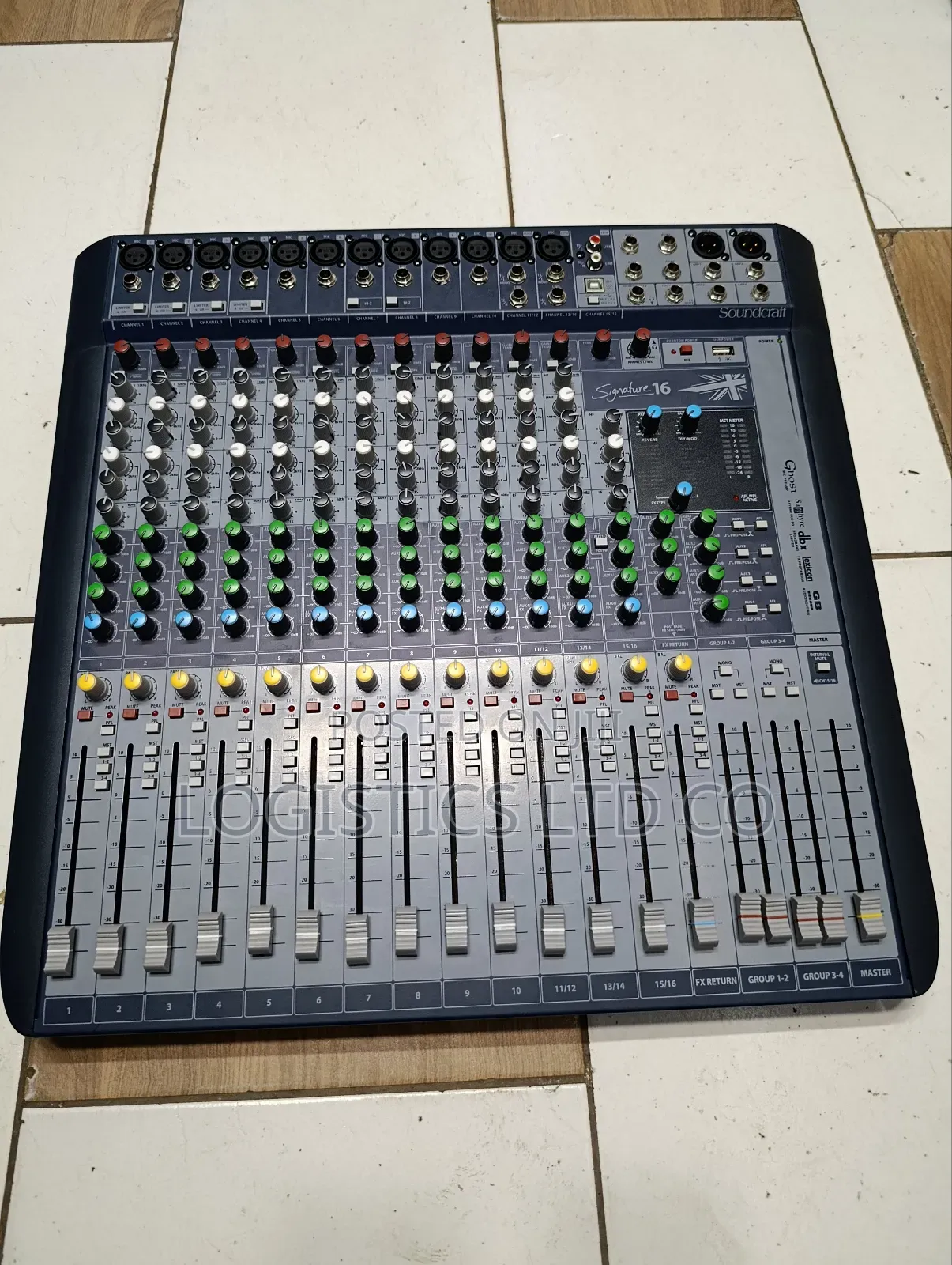 Soundcraft Signature 16 Channel Passive Mixer