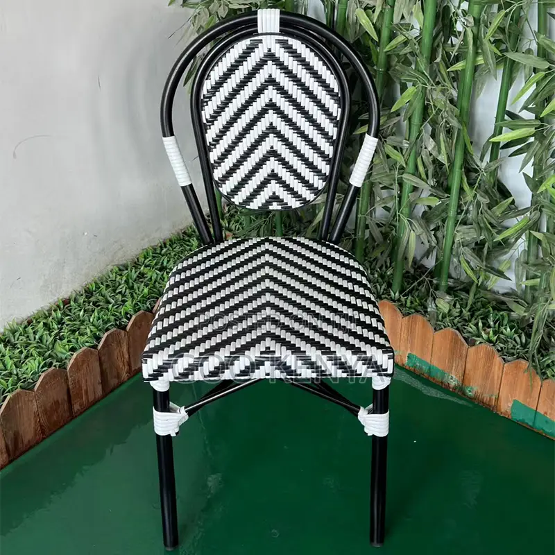 Garden Chair;