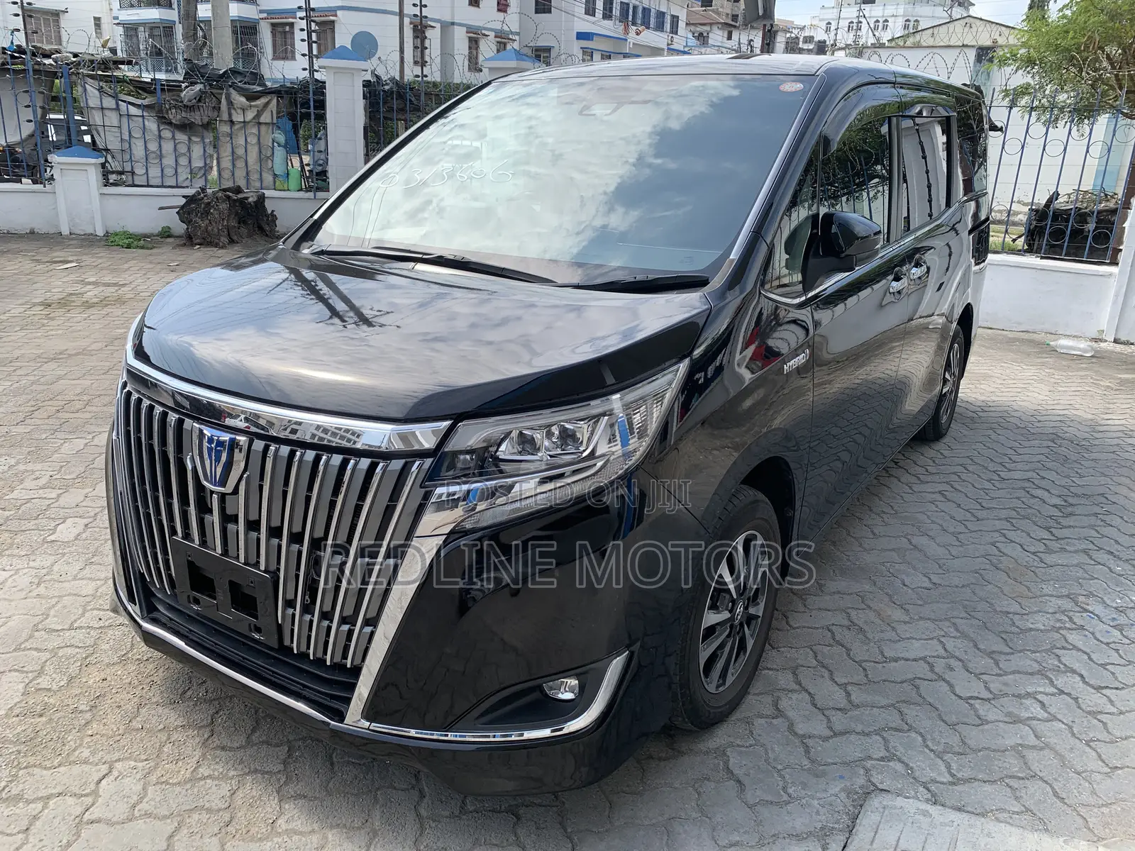 Toyota Esquire 1.8 FWD Hybrid (7 seater) 2018 Black
