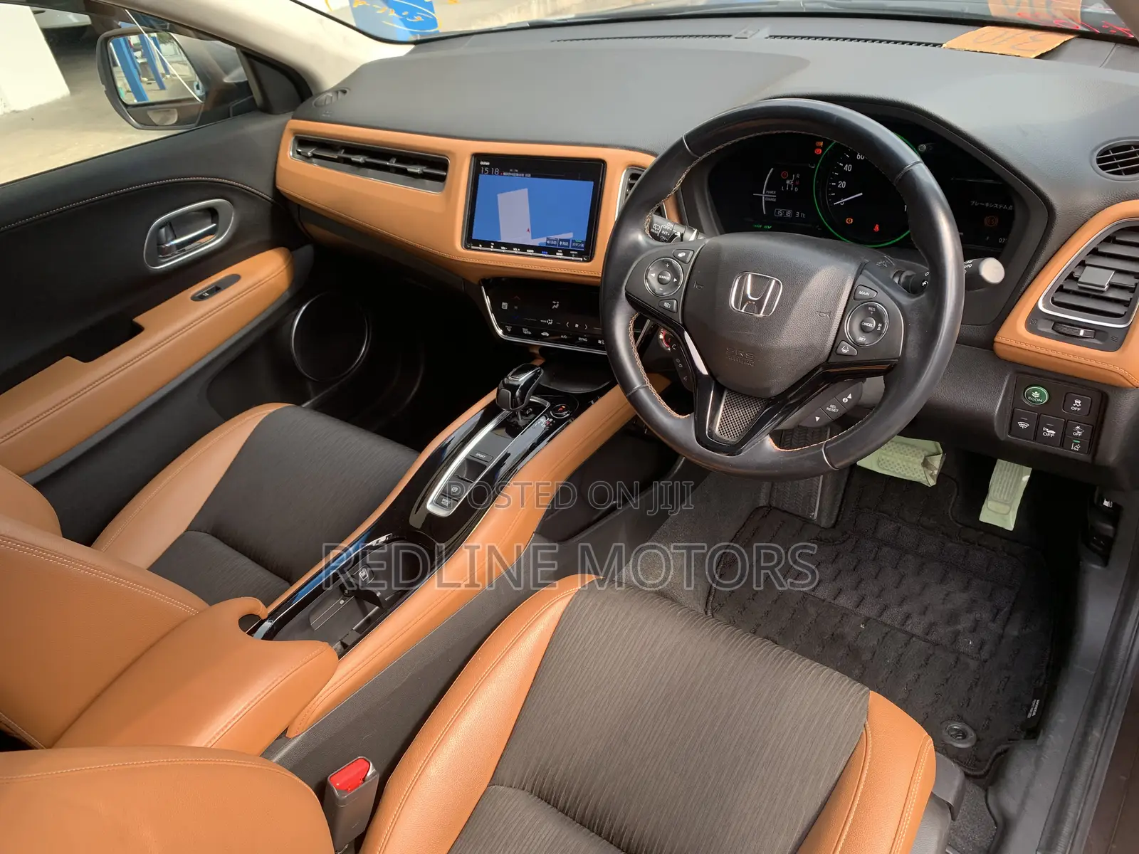 Honda Vezel 2018 Maroon
