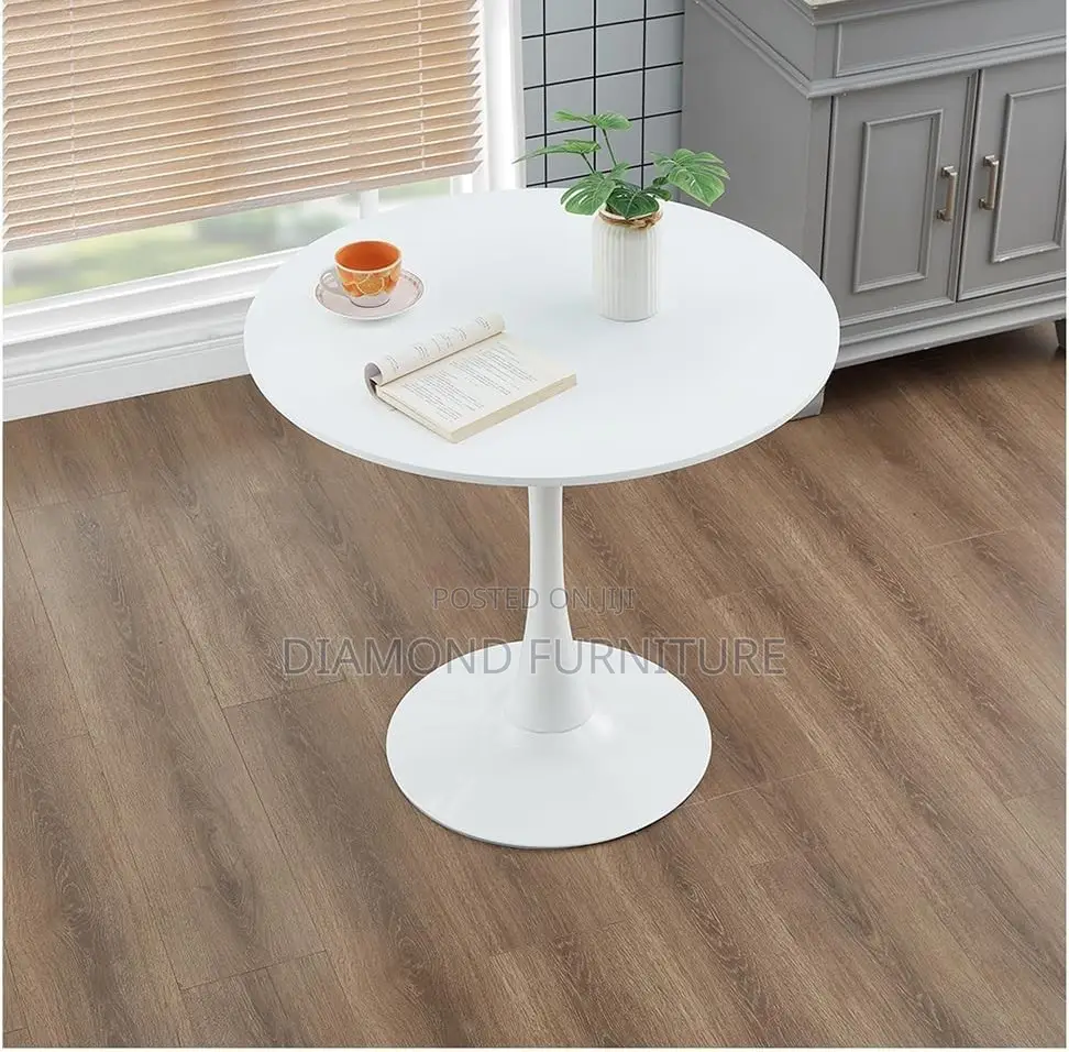 Home/Office Furniture; Modern Round Eames Style Dining Table