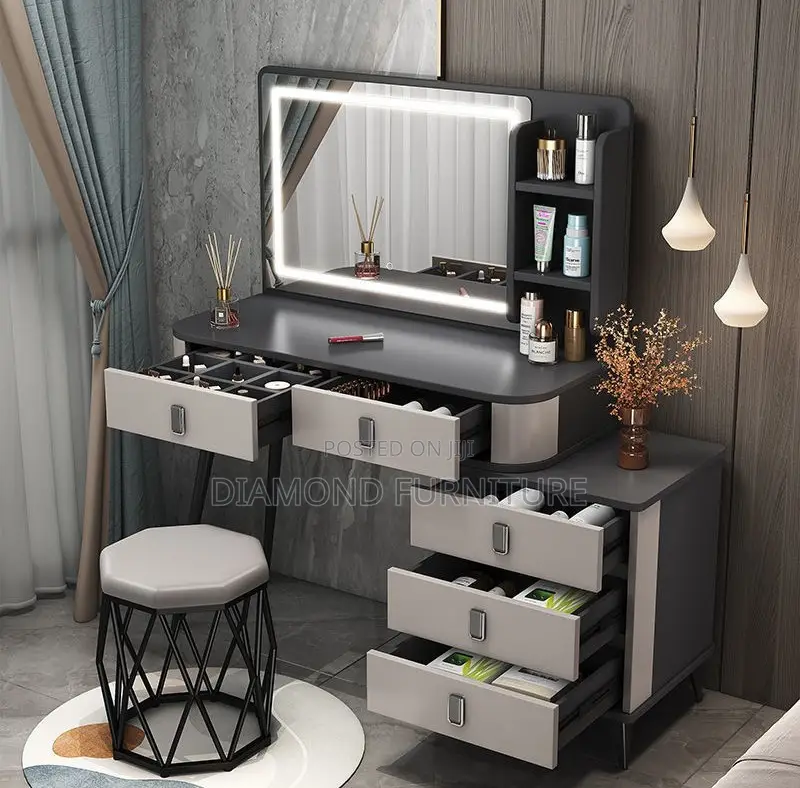 Home Furniture; Sleek Modern Bedroom {Vanity Dressing Table}