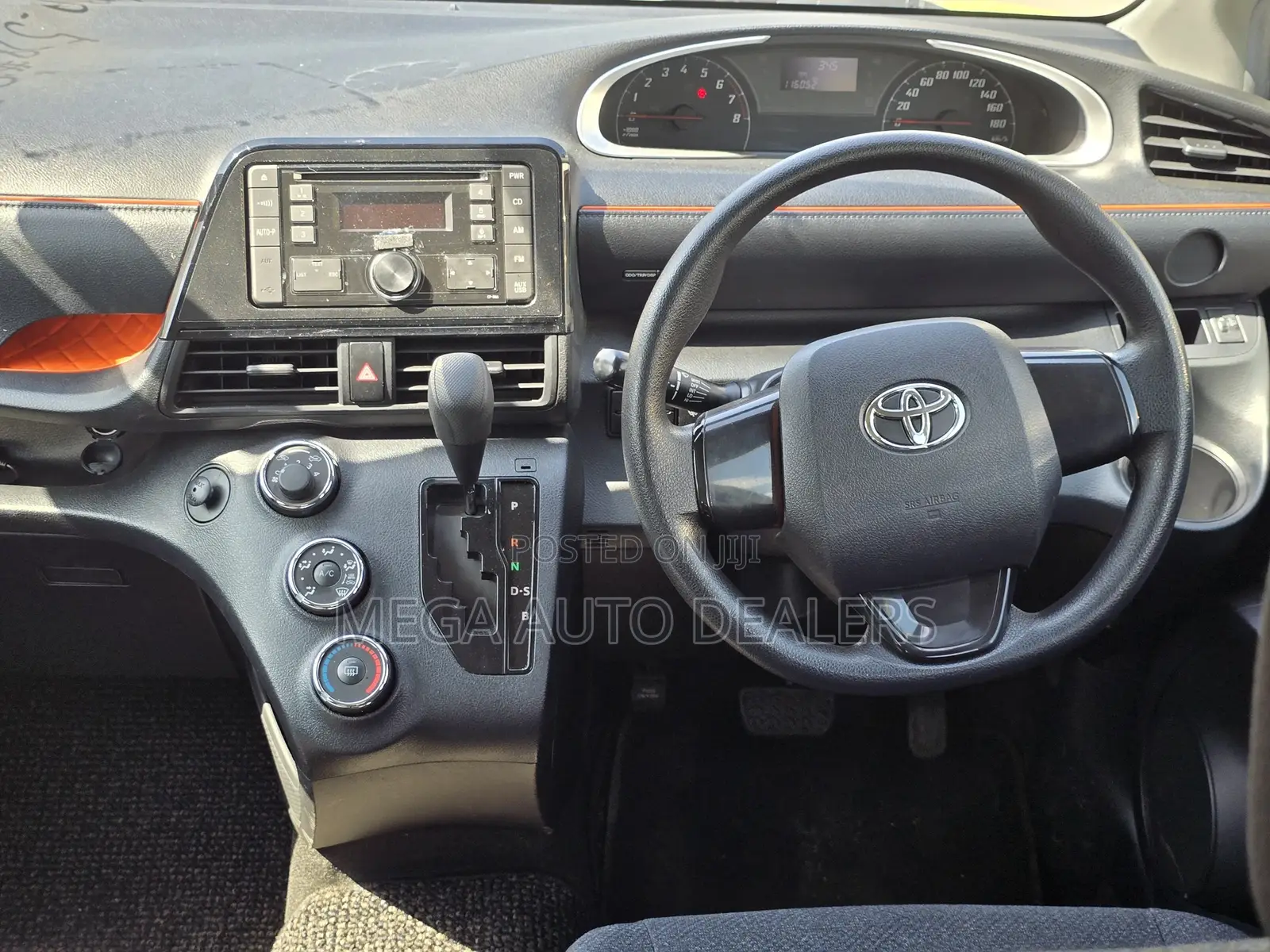 Toyota Sienta 2018 Green