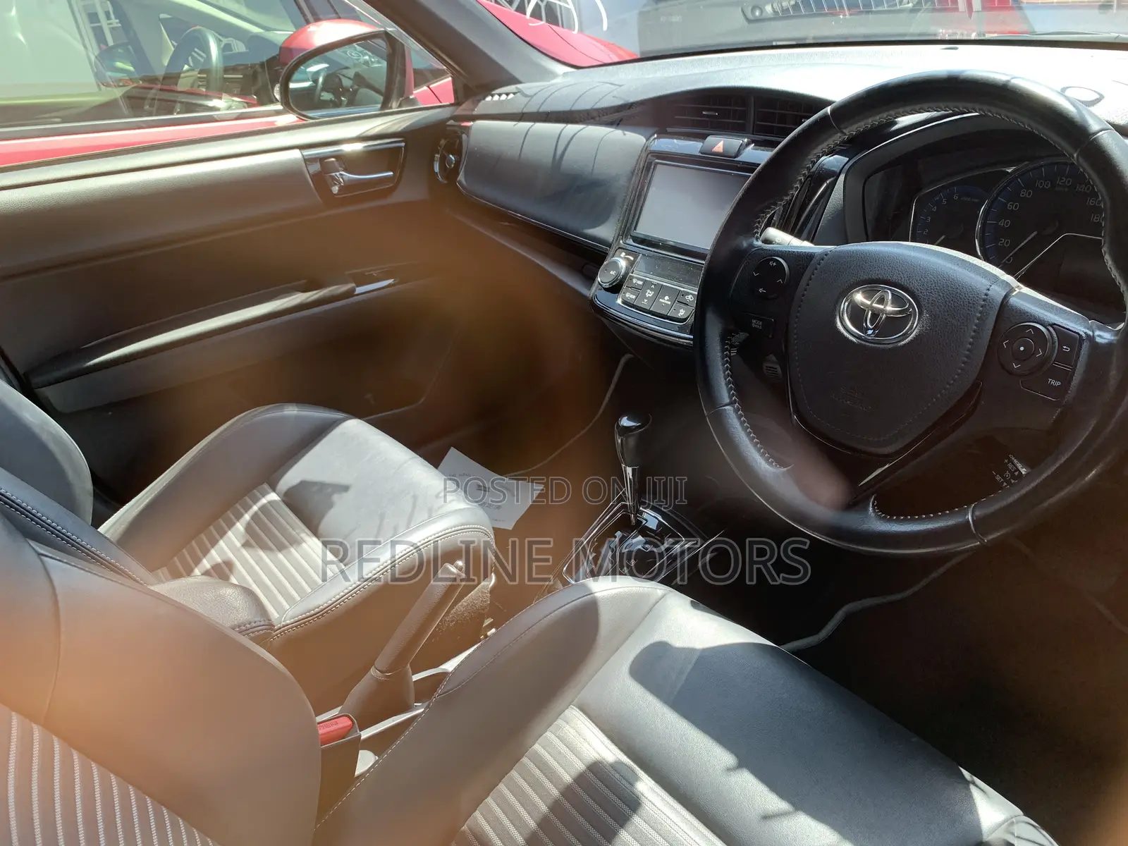 Toyota Corolla Fielder 1.5 Hybrid FWD 2018 Red